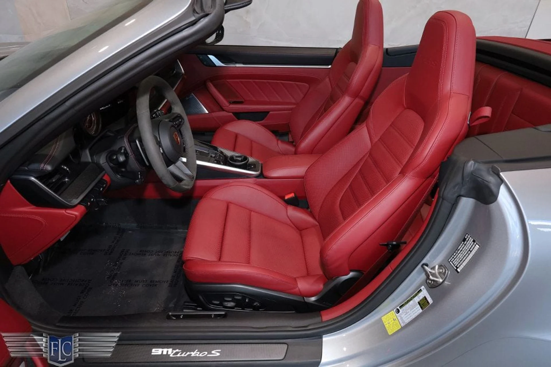 mph020_3017872687_used_2024_porsche_911_turboscabriolet_9689_22937048_21_1024_a82b7ad116