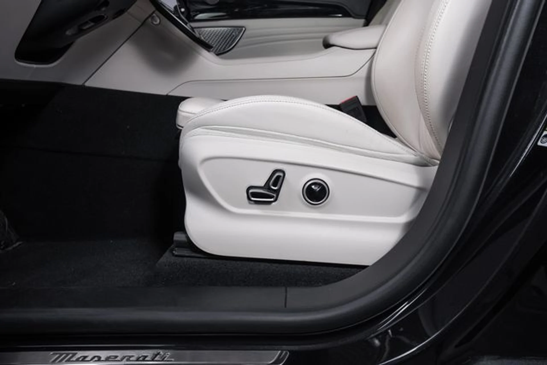 mph020_3032619304_b829f9200b3ffd52c90f14f214dd56c3x_43957239f2