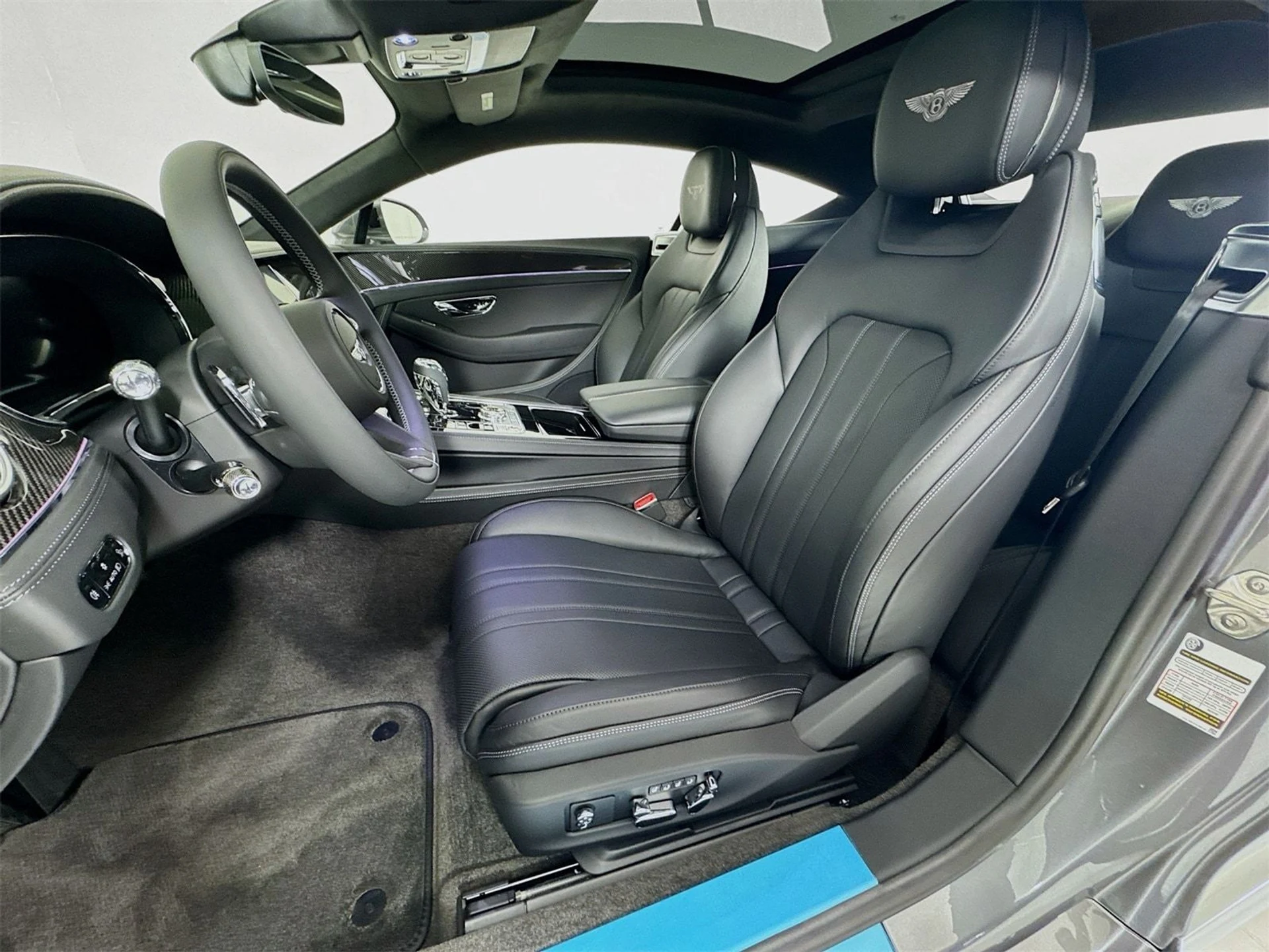 mph020_303287612_70b7750b7f9e410835ecf5eae2e965c0x_98eb45f9e6