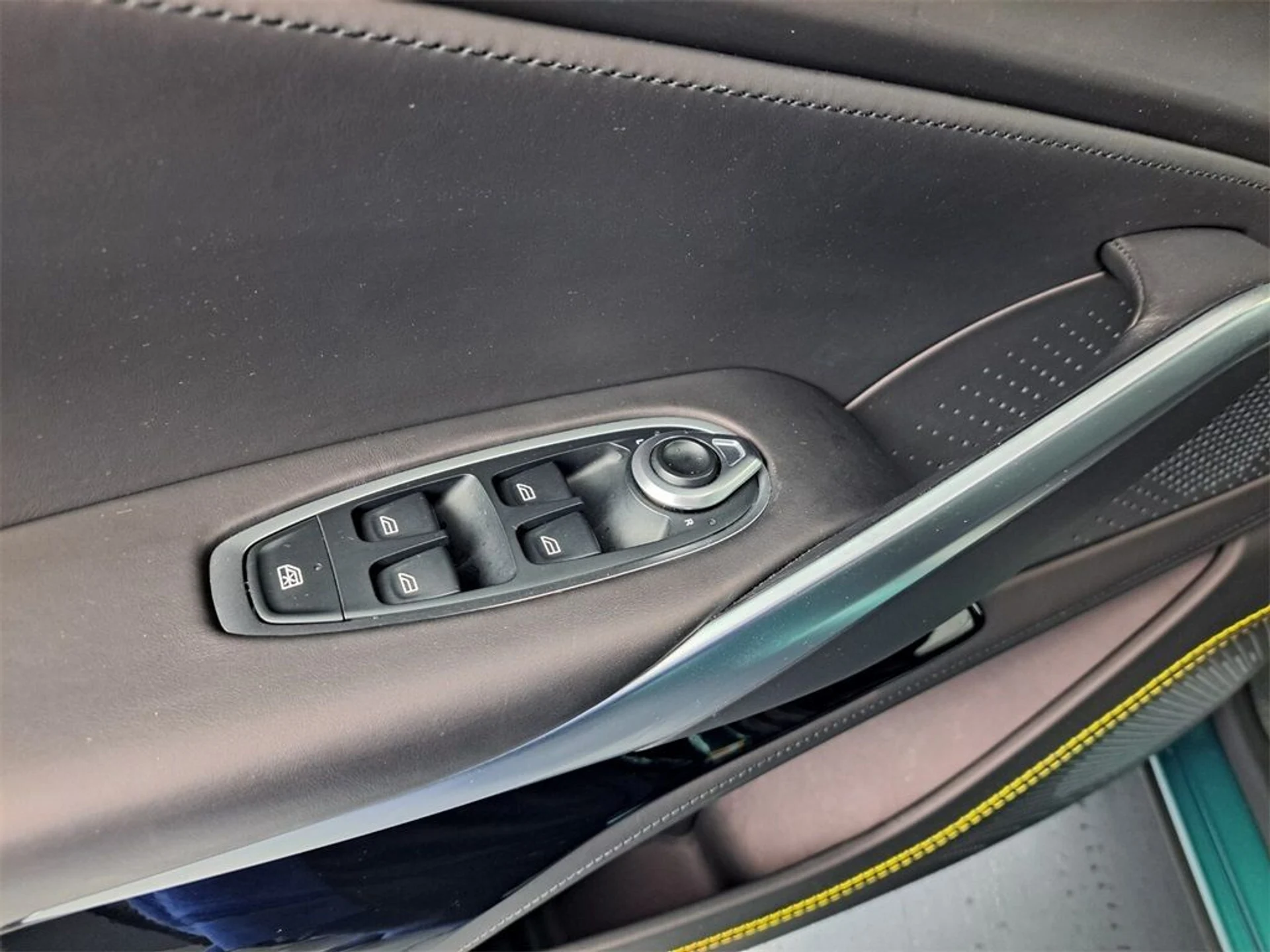 mph020_3036285571_21_21106306_678b28d31c75c_83e86dd33b