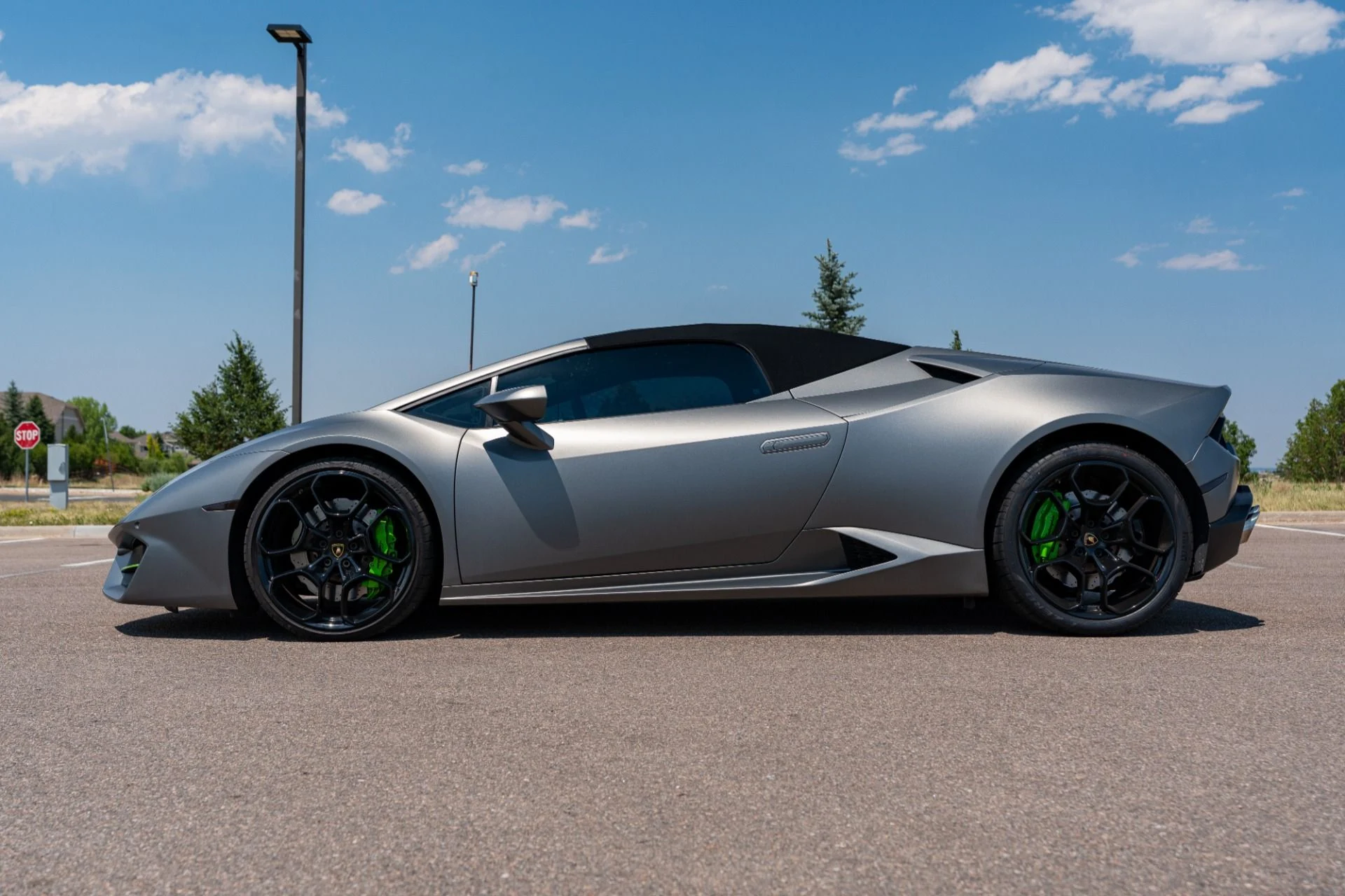 mph020_3040662020_Used_2017_Lamborghini_Huracan_LP_580_2_Spyder_1783359023_519daedc6b