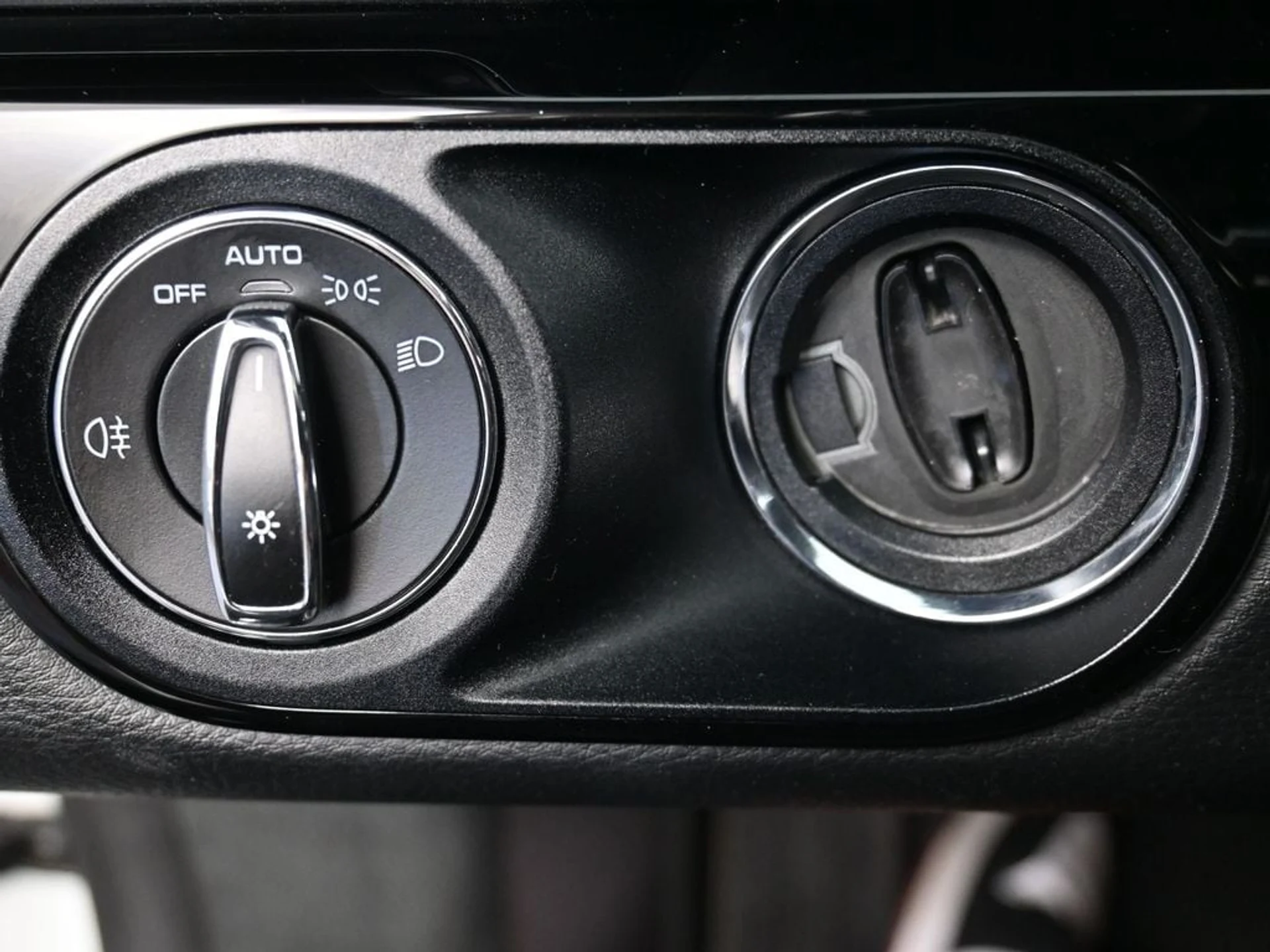 mph020_3040759299_06b60a225fa473f3eb3436be5f76eb15x_e0107f3844