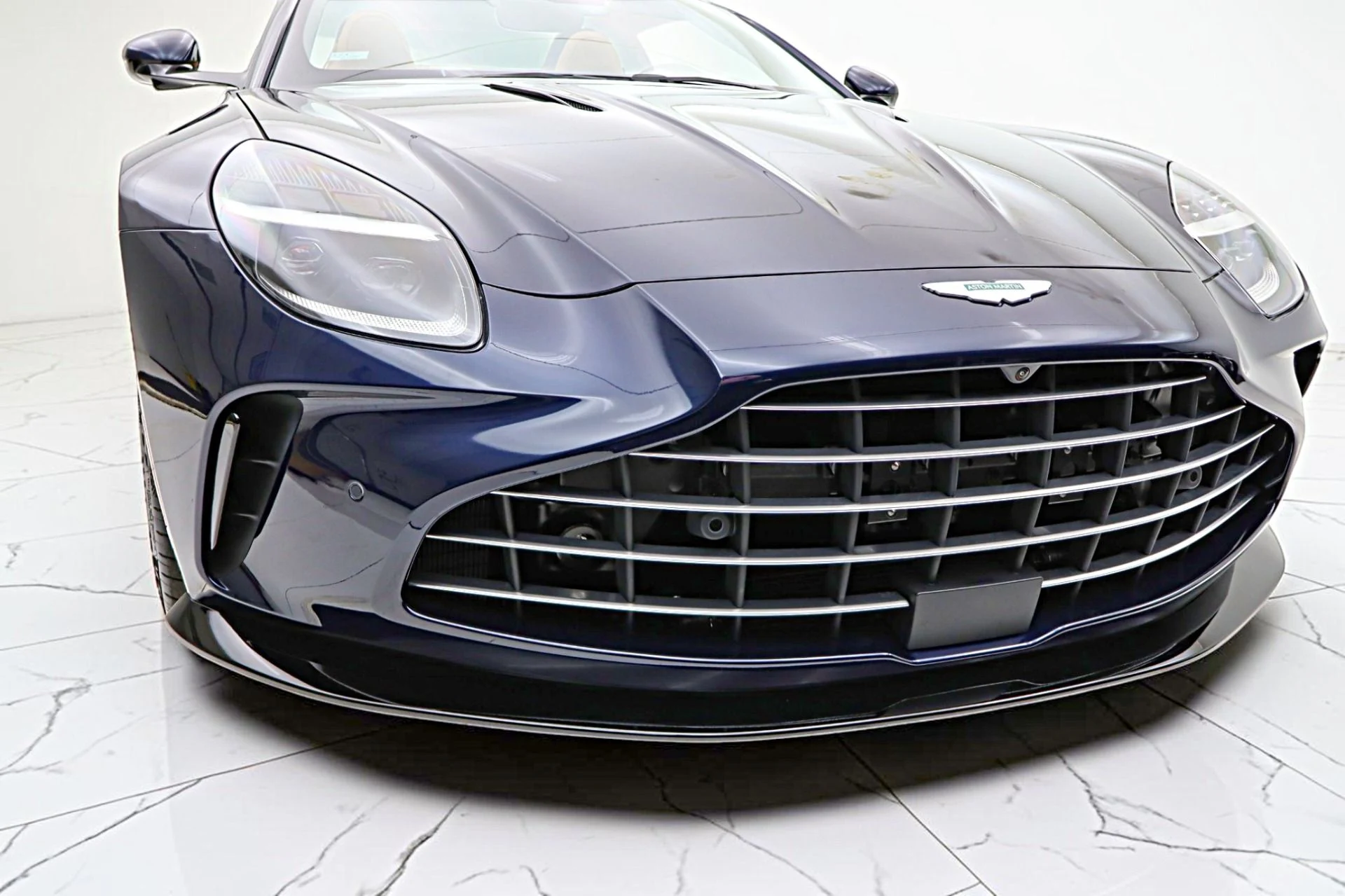 mph020_3041242530_New_2026_Aston_Martin_Vantage_S_Roadster_579f1550ba