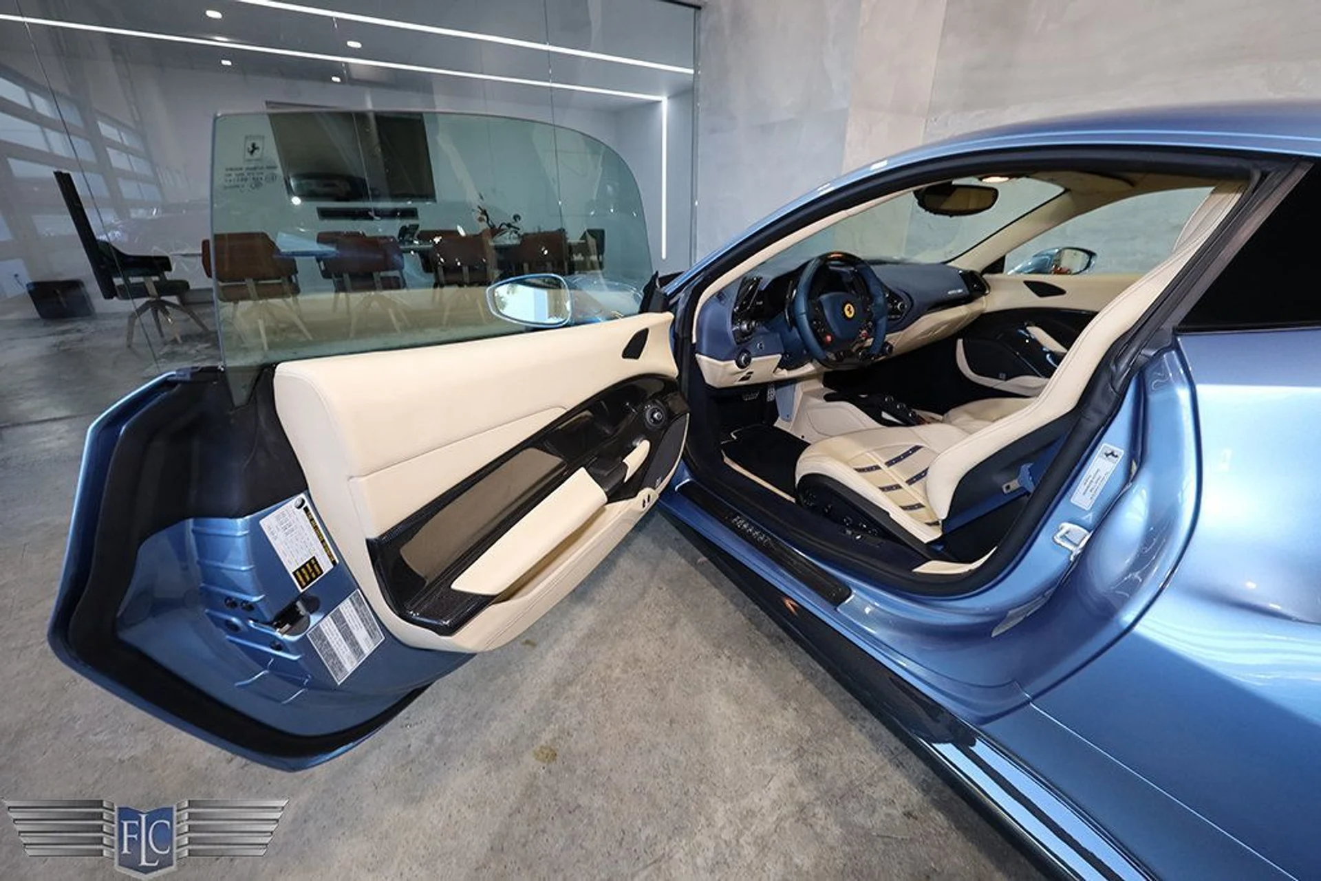 mph020_3042001893_used_2017_ferrari_488_gtb_coupe_9689_22969382_21_1024_fe87fb9042