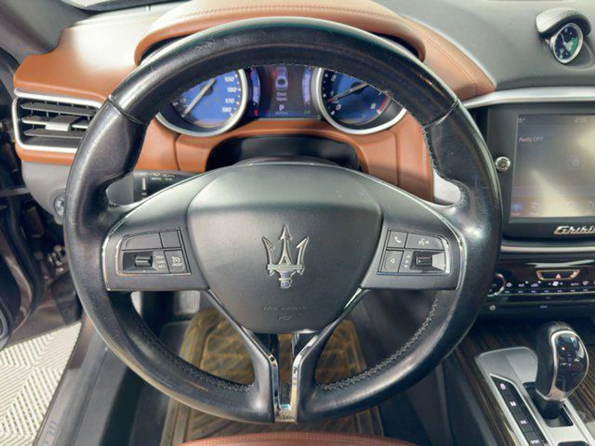 mph020_304971113_G4v68vr_XUAJXRCH_1q_JU_0b_AU_Lz_8_16e4ec9f98