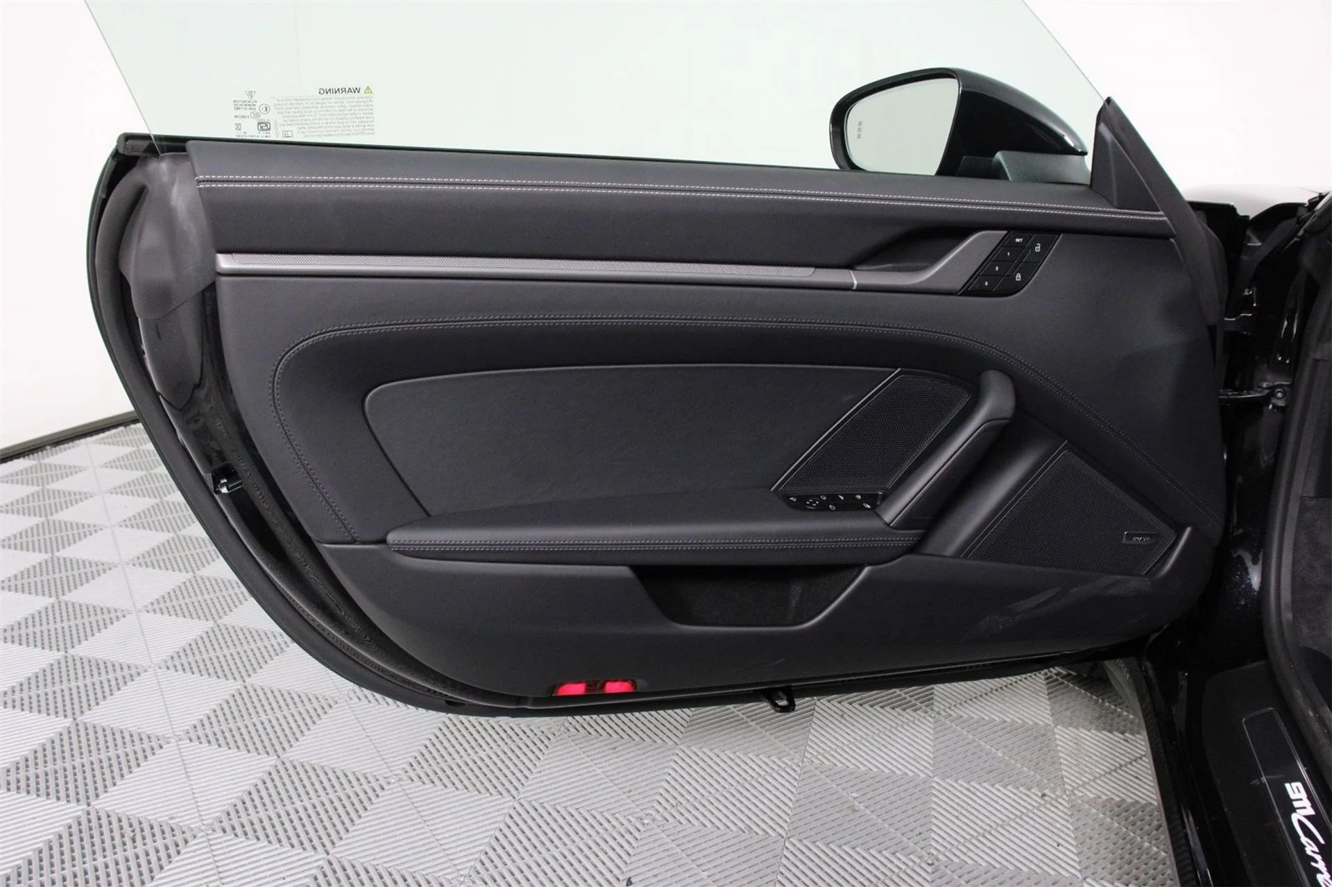 mph020_3050848318_d36325a69264447f9d2f6844c3b04891_5544d8012d