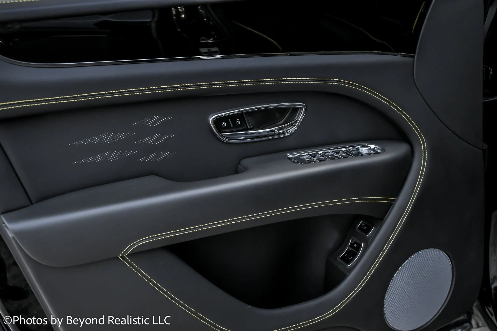 mph020_3059282286_16cc9812251e89241ffa97a0d4be5995x_ec25b754e4