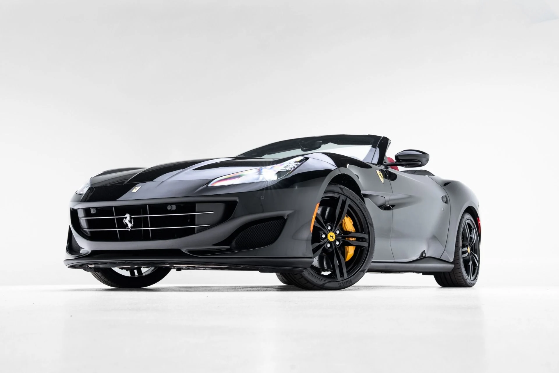 mph020_3062114454_Used_2019_Ferrari_Portofino_1773084196_e3c98d1549