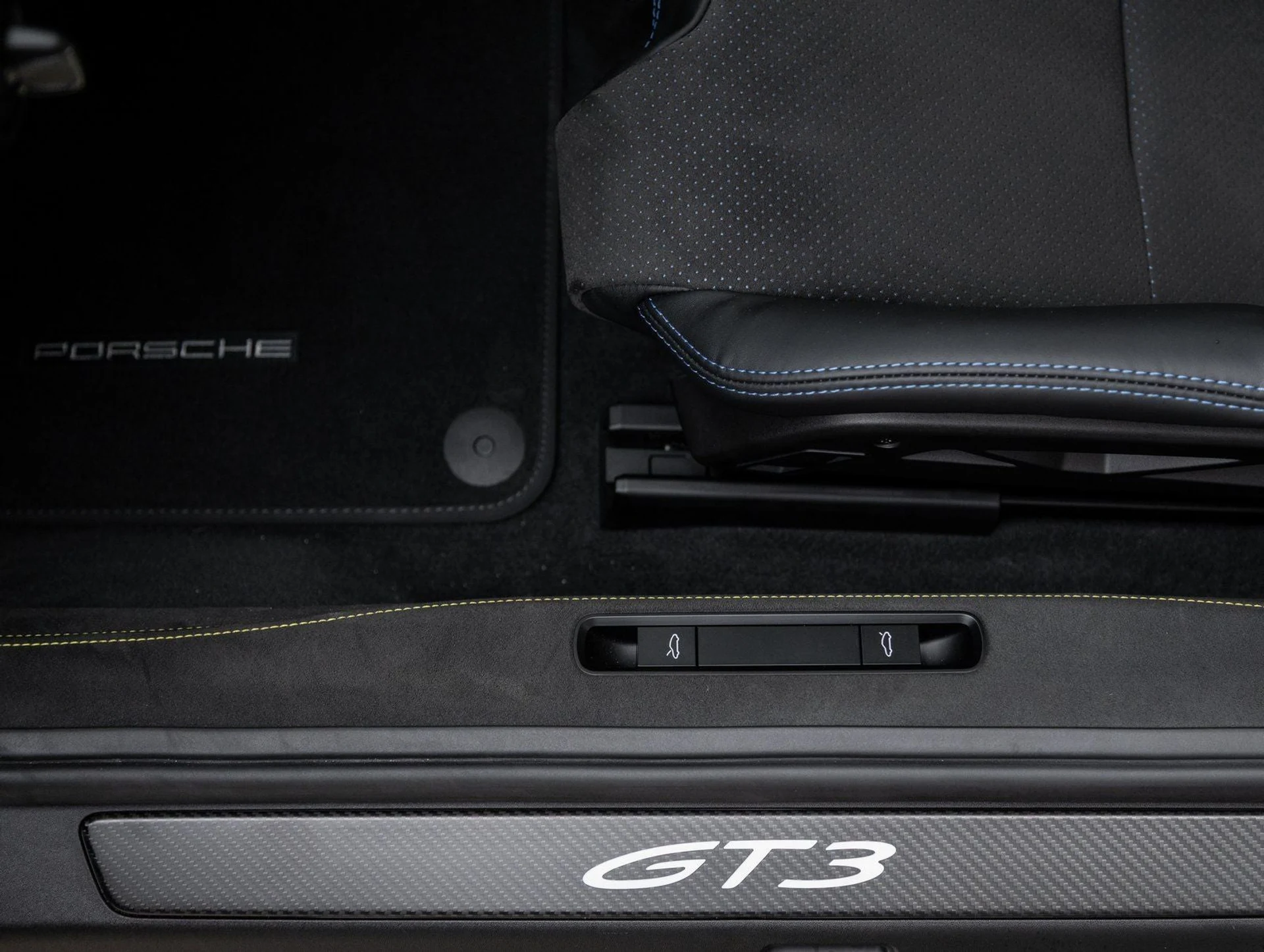 mph020_3064121468_21_b34acc4b0b