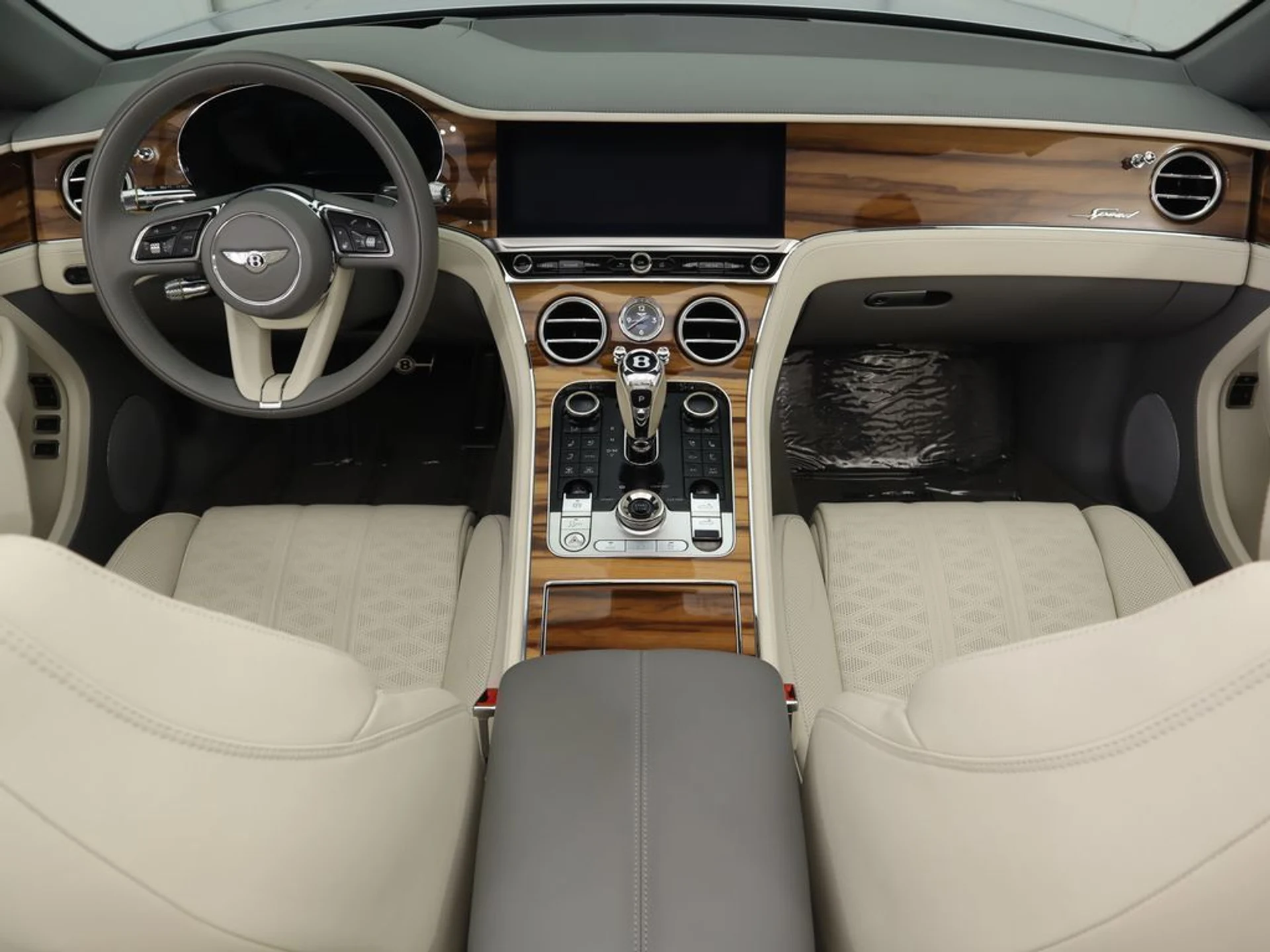 mph020_3065479343_used_2025_bentley_continental_gtspeedconvertible_8119_22974147_21_1024_31f661bd65