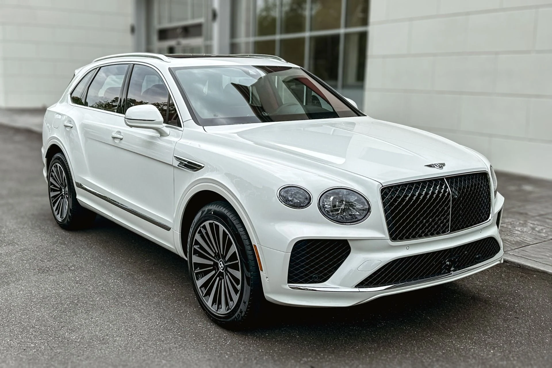 mph020_3067553206_New_2026_Bentley_Bentayga_1779967612_1a9ffbfdcc