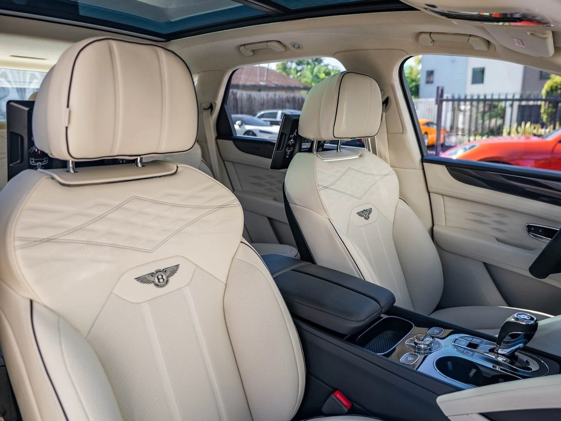 mph020_307169212_14339b67081abd0b00d8ce0ee0e80d19x_7f2441adee