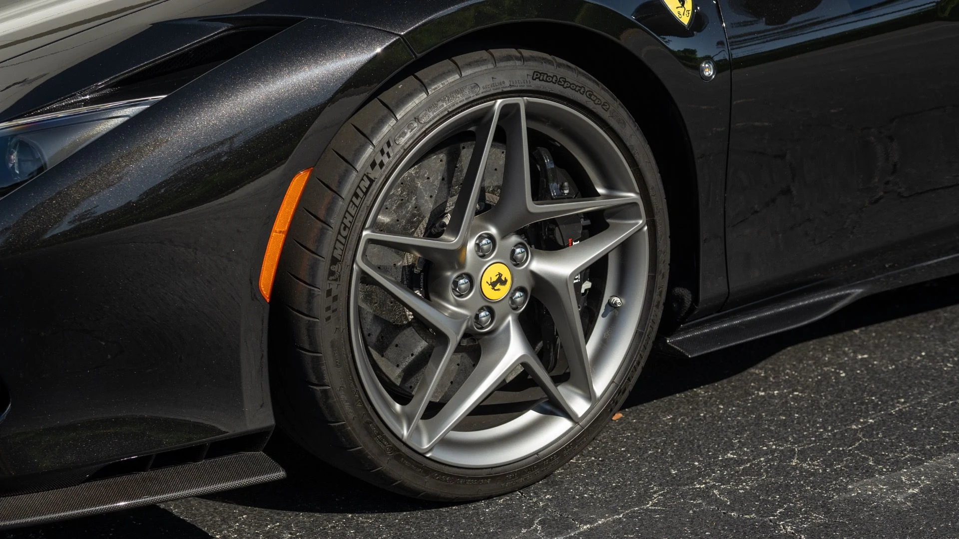 mph020_3075682390_Used_2021_Ferrari_F8_Spider_1753198397_4f63e54134