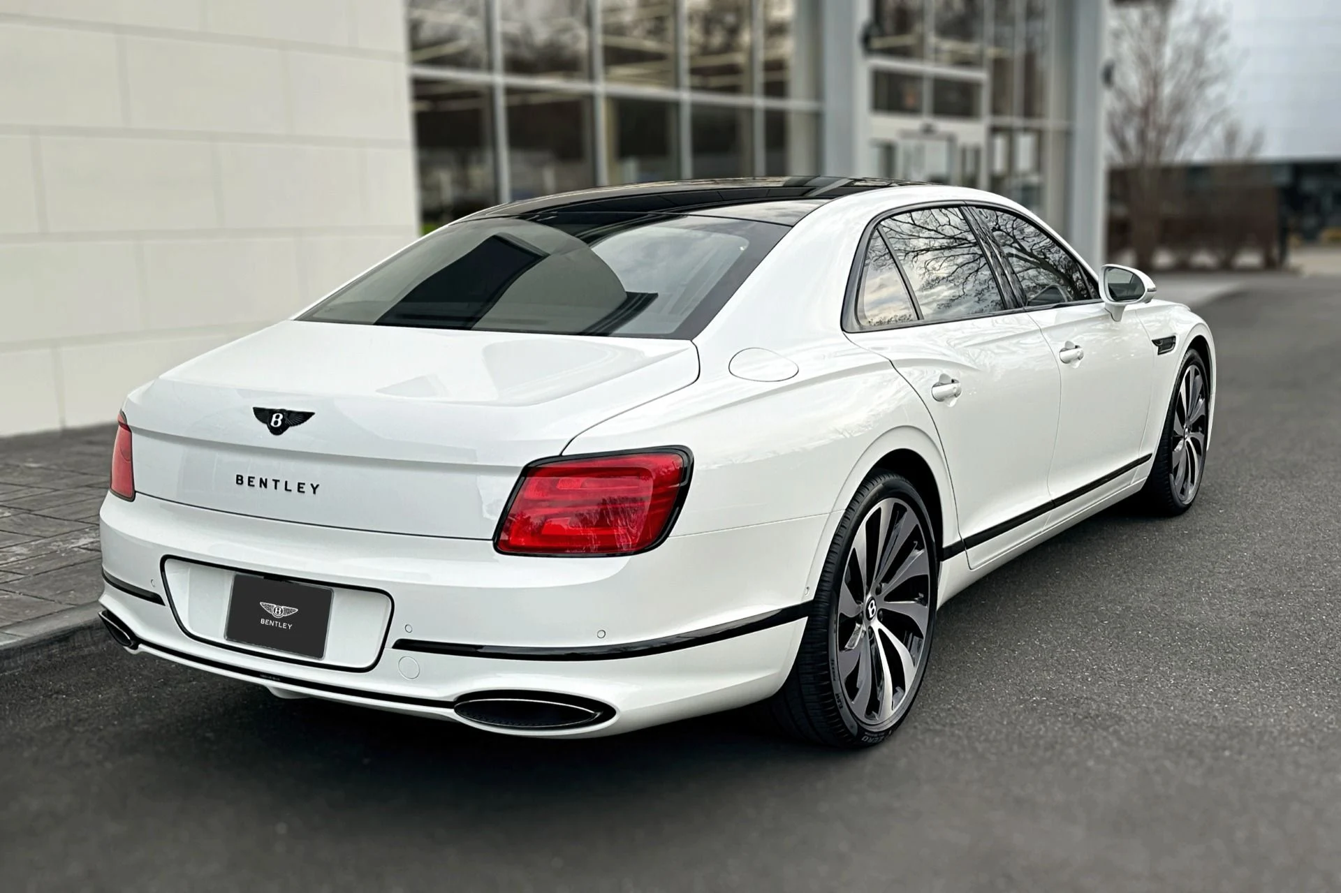 mph020_3077733248_New_2026_Bentley_Flying_Spur_1763621558_1d83355778