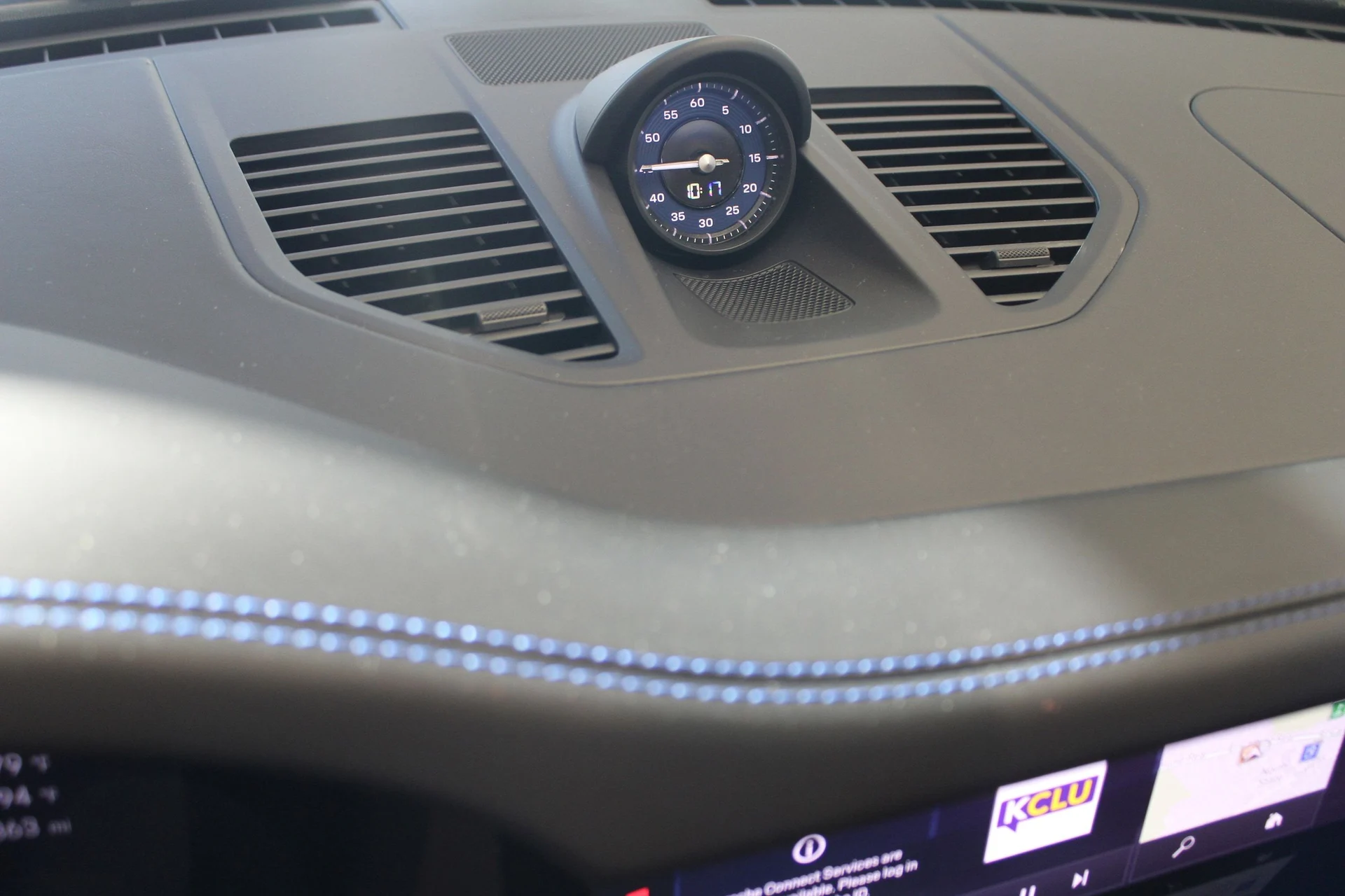 mph020_3077832944_d113ea329a44cf3a4296f340e934d52fx_b13d4a8a26