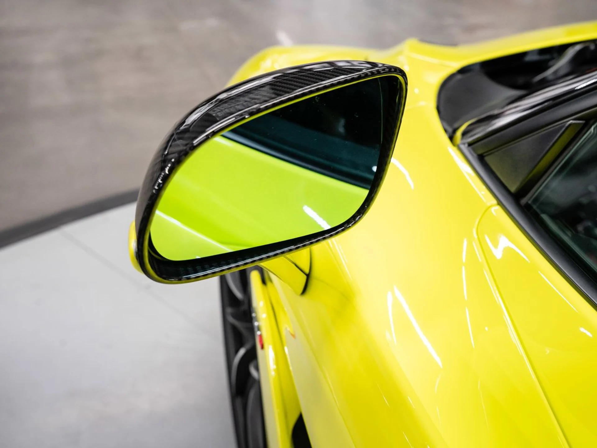 mph020_3079505404_mclaren_720s_2018_fa71856779