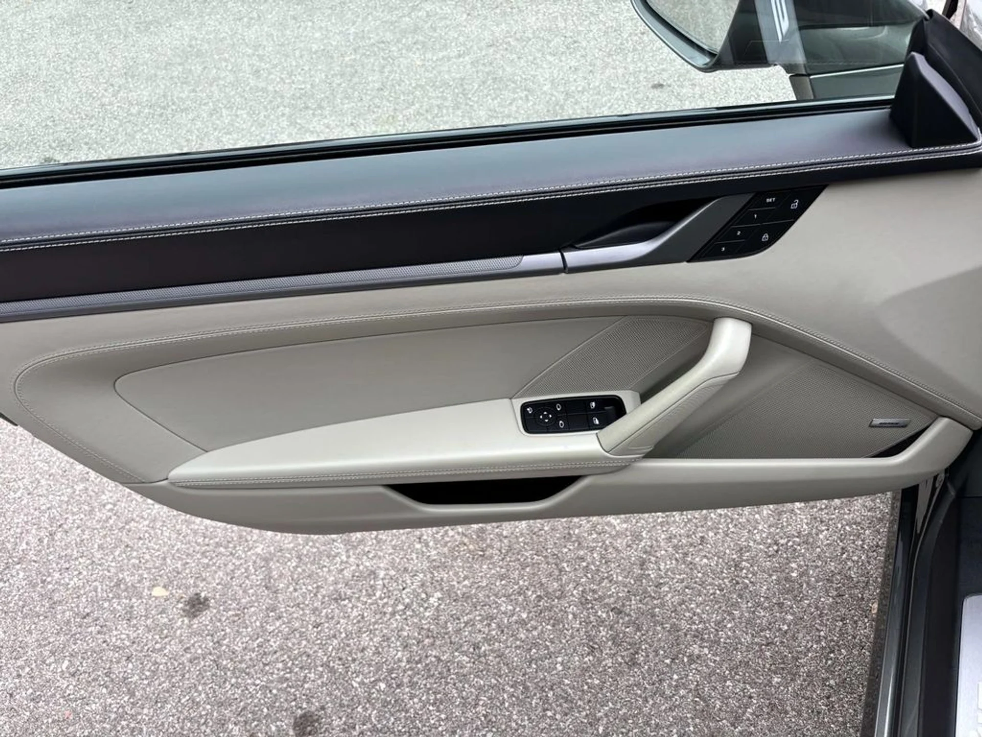 mph020_3082946237_1a5a043df9806ff236eb227cd23785bex_6a0a20e605