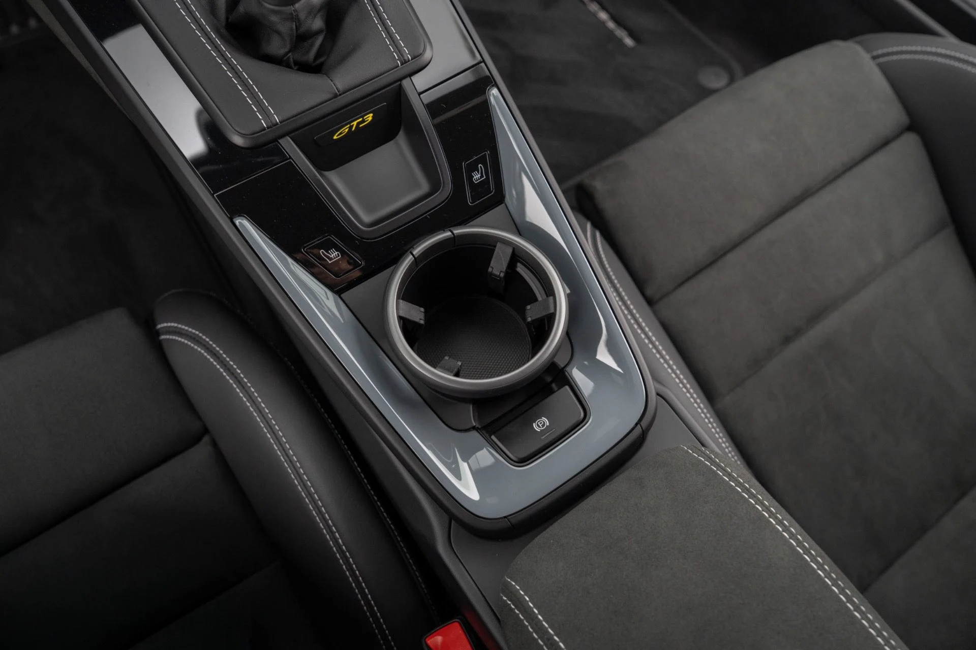 mph020_3088968550_Used_2024_Porsche_911_GT_3_1774634340_eff304e109