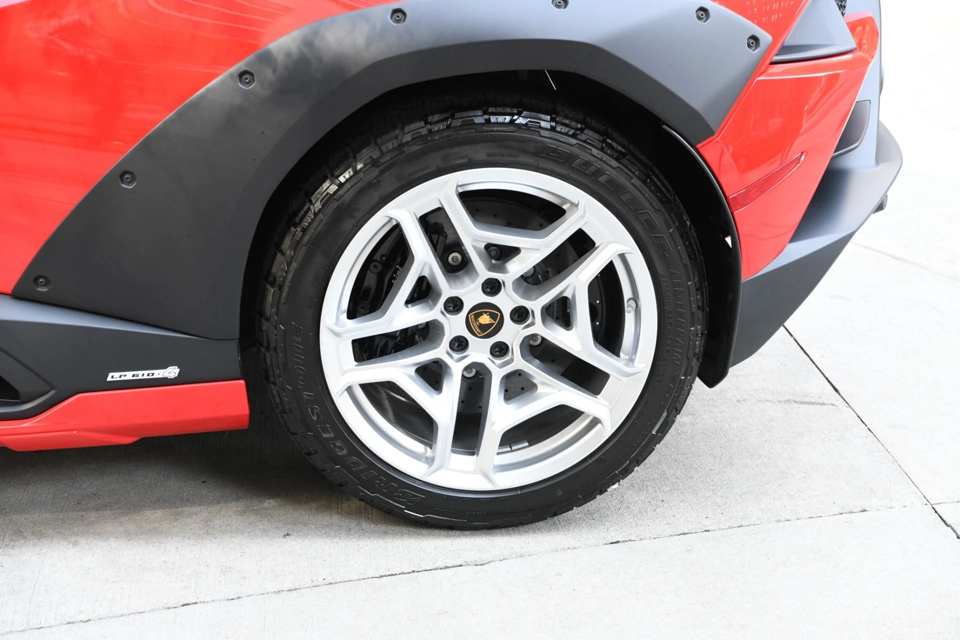 mph020_309339913_Used_2023_Lamborghini_Huracan_Sterrato_1757705666_ceb72b02e7