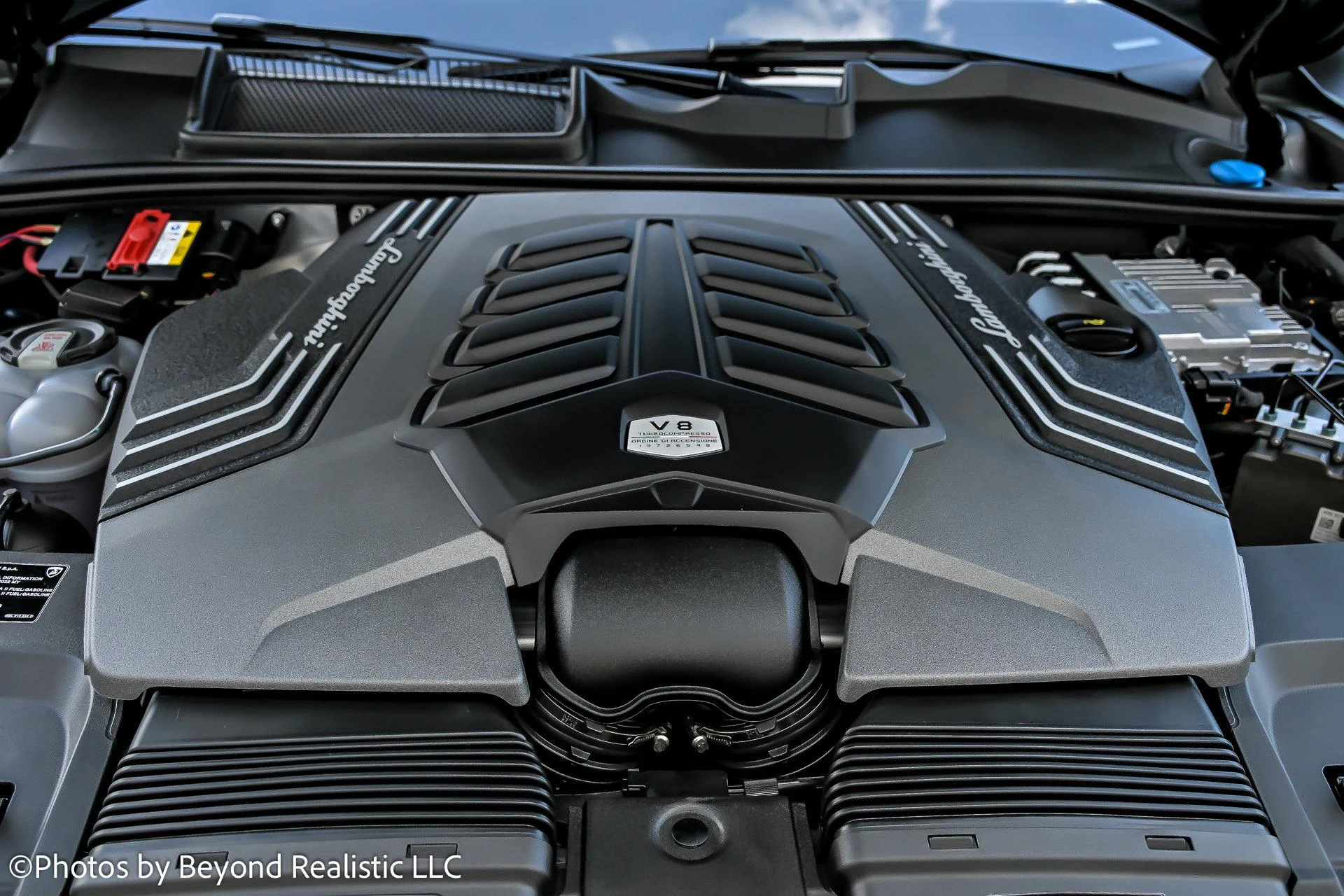 mph020_3095950315_Used_2022_Lamborghini_Urus_1753948920_12b99fa805