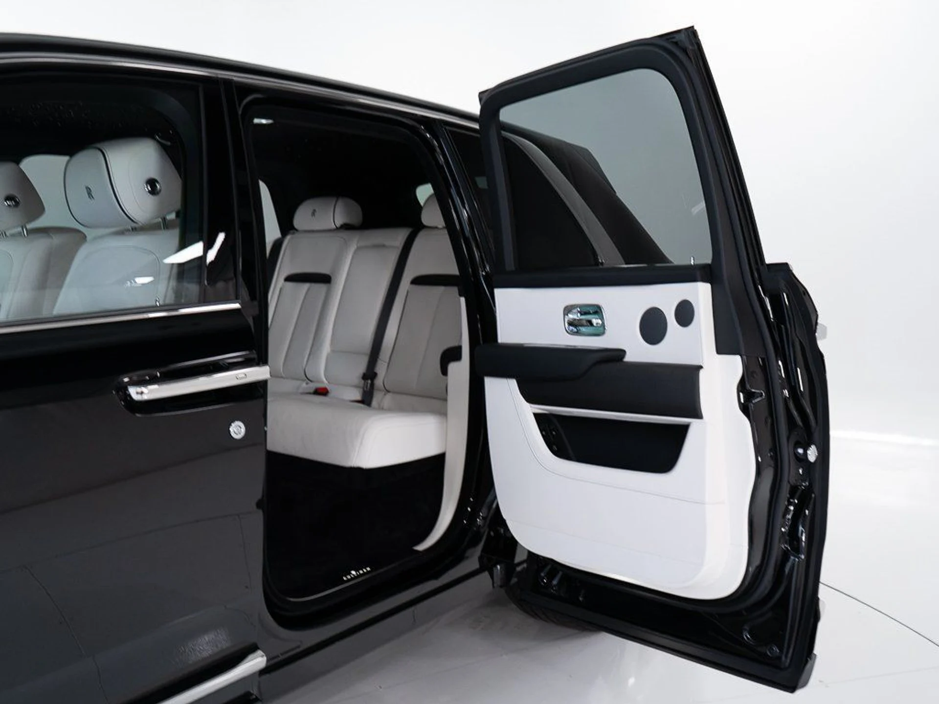 mph020_3103085139_54b98ffac1d91623dc69041bbccc8274_24e5a1184e