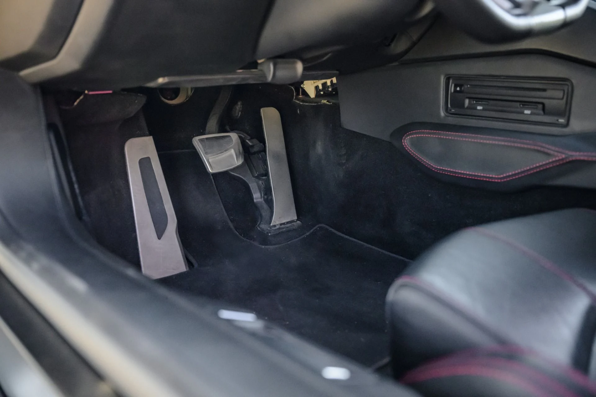 mph020_3103388809_12776_p21_l_b459497461