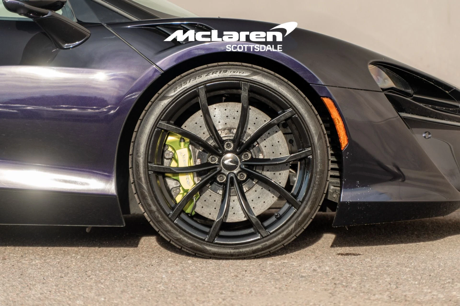 mph020_3106888329_Used_2023_MCLAREN_ARTURA_1762551394_744d646724