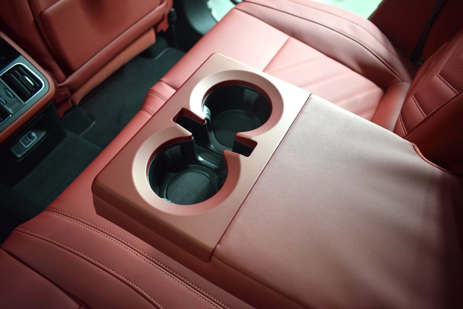 mph020_3111301394_9a15d0adfde115c45736f1303f1ca527x_28ac7e5e4e