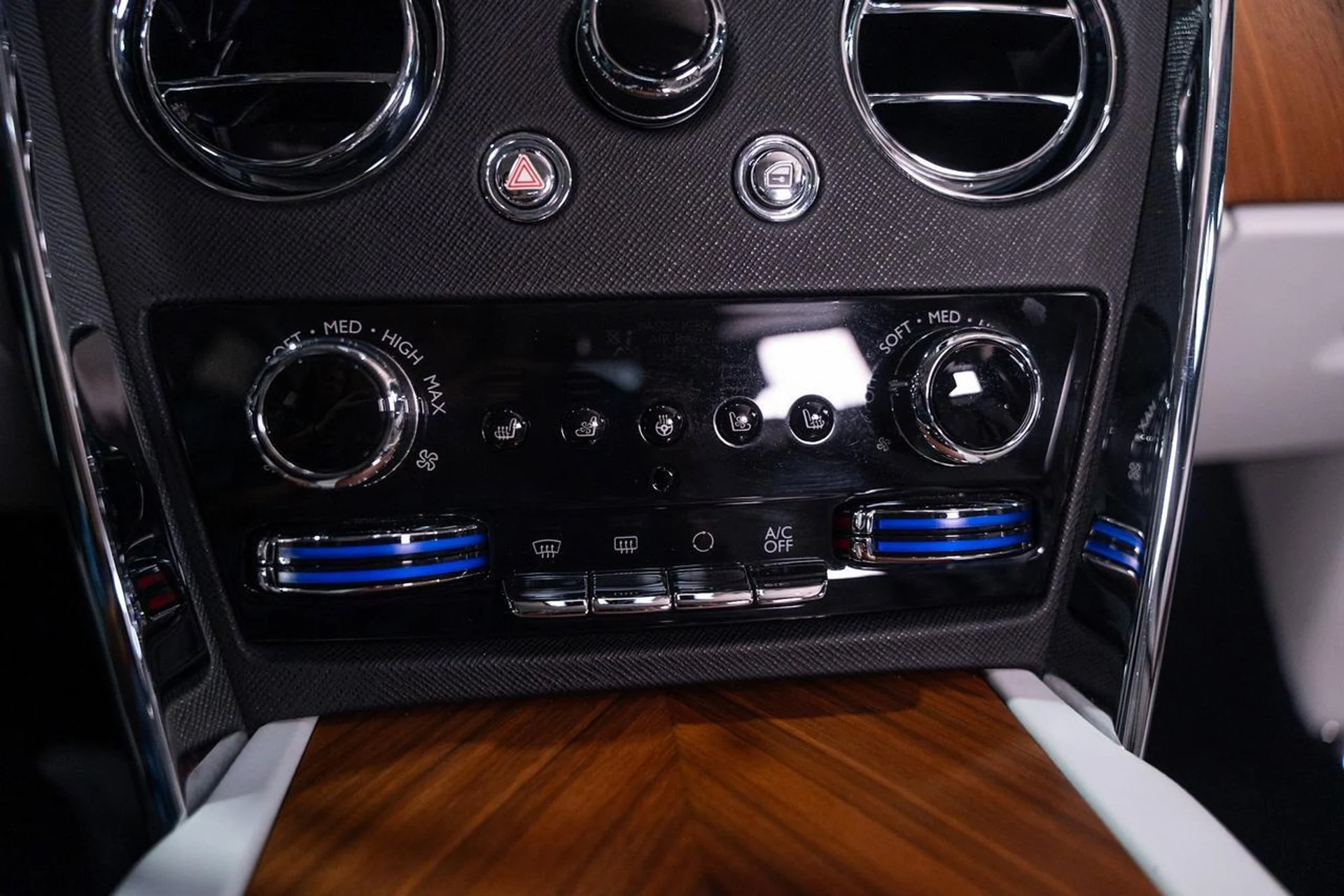 mph020_3112429798_60138251c13cce129db0accfaee1ee3d_8b7e6104b3