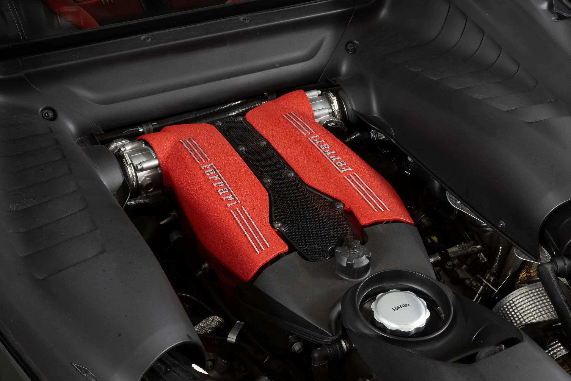 mph020_3116778379_04b87f0a618f943123e9bcc4d6d5f8bd_d5200573dd