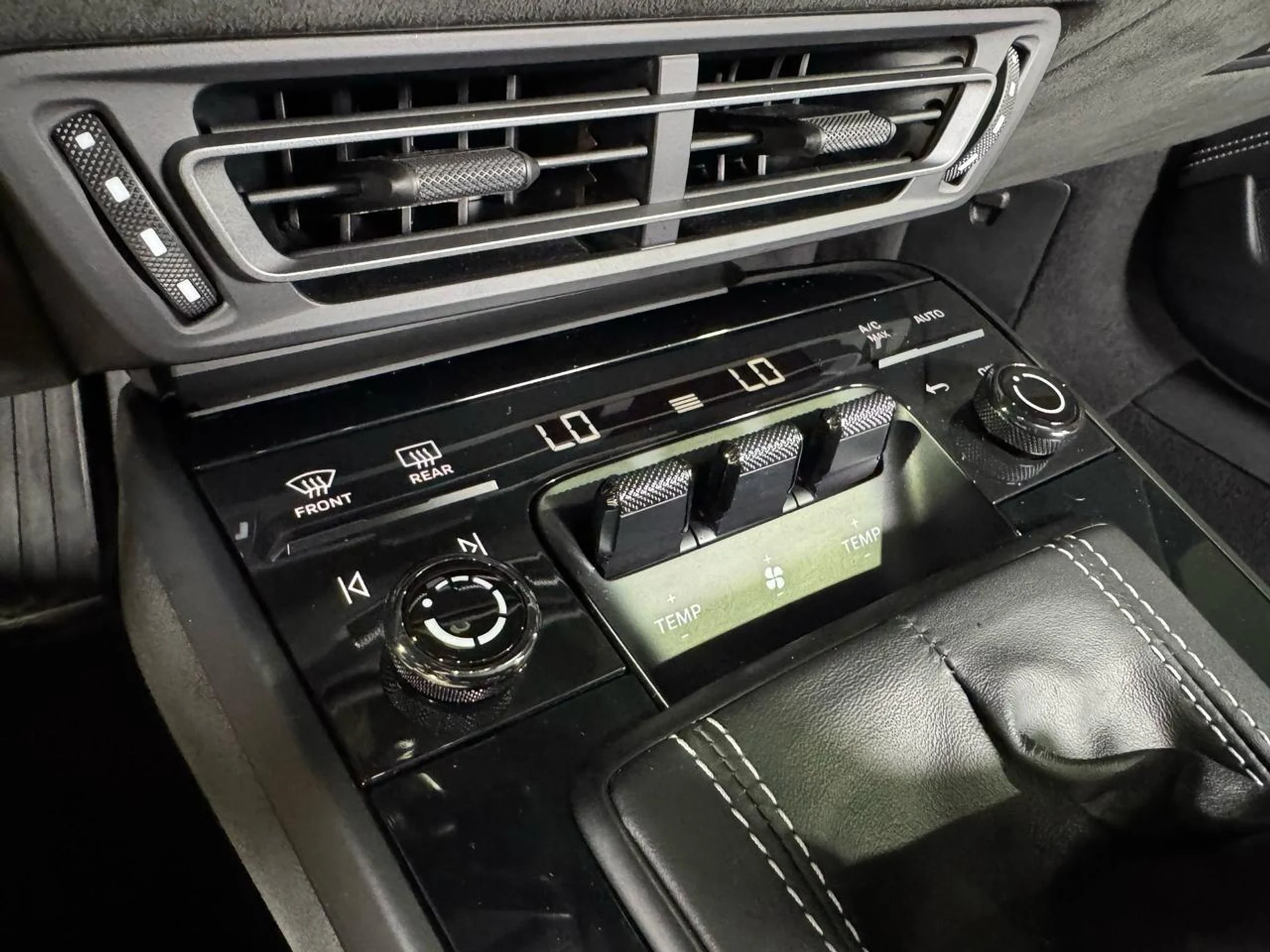 mph020_3118312416_45257eff4d65dc28e7eb5fe8f16b4328_48d536dc7d