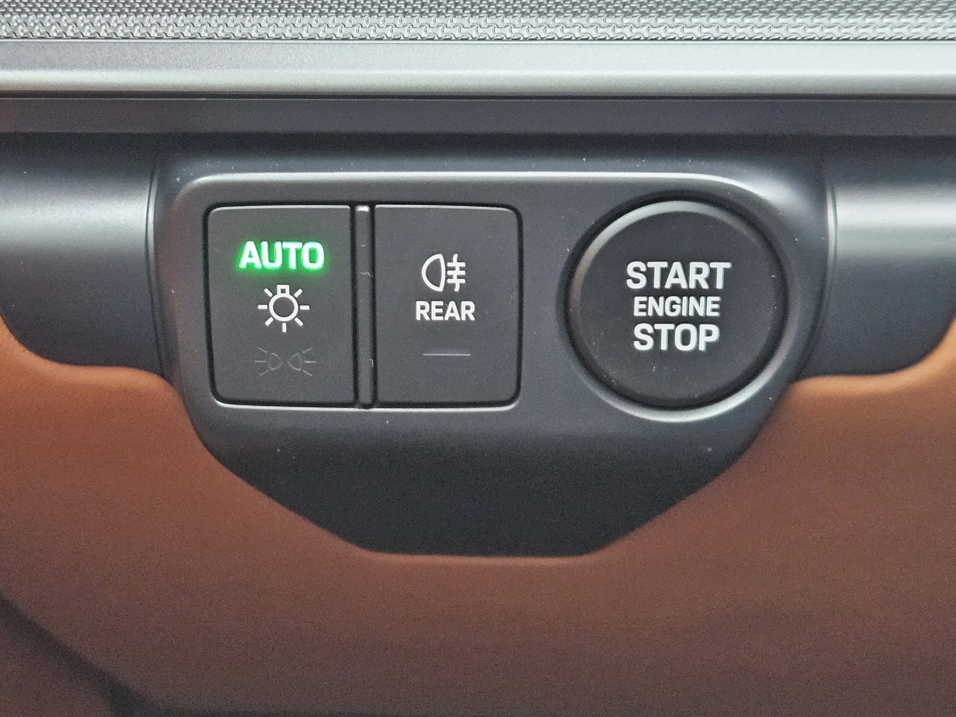 mph020_313211371_380a71dce81a5085e9581bdc43a32b57x_82efc2521b