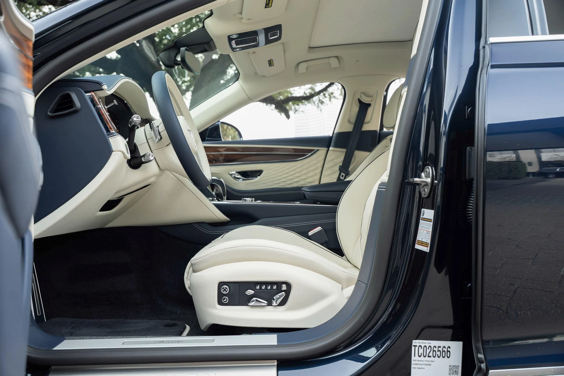 mph020_3134154540_477619930_695e1477511ab76ffaffbc57_e57e23880b