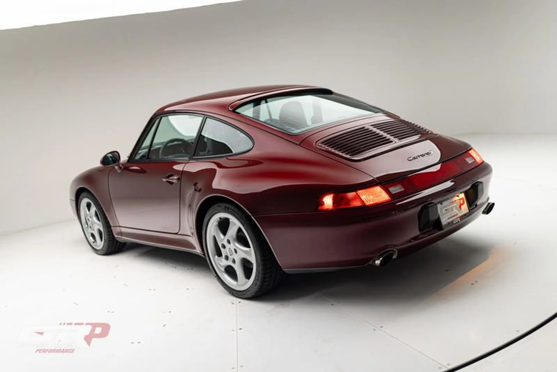 mph020_3135323216_E61_AEFEE_78_B0_4407_9_F02_6394_FAE_590_F8_6239fef912