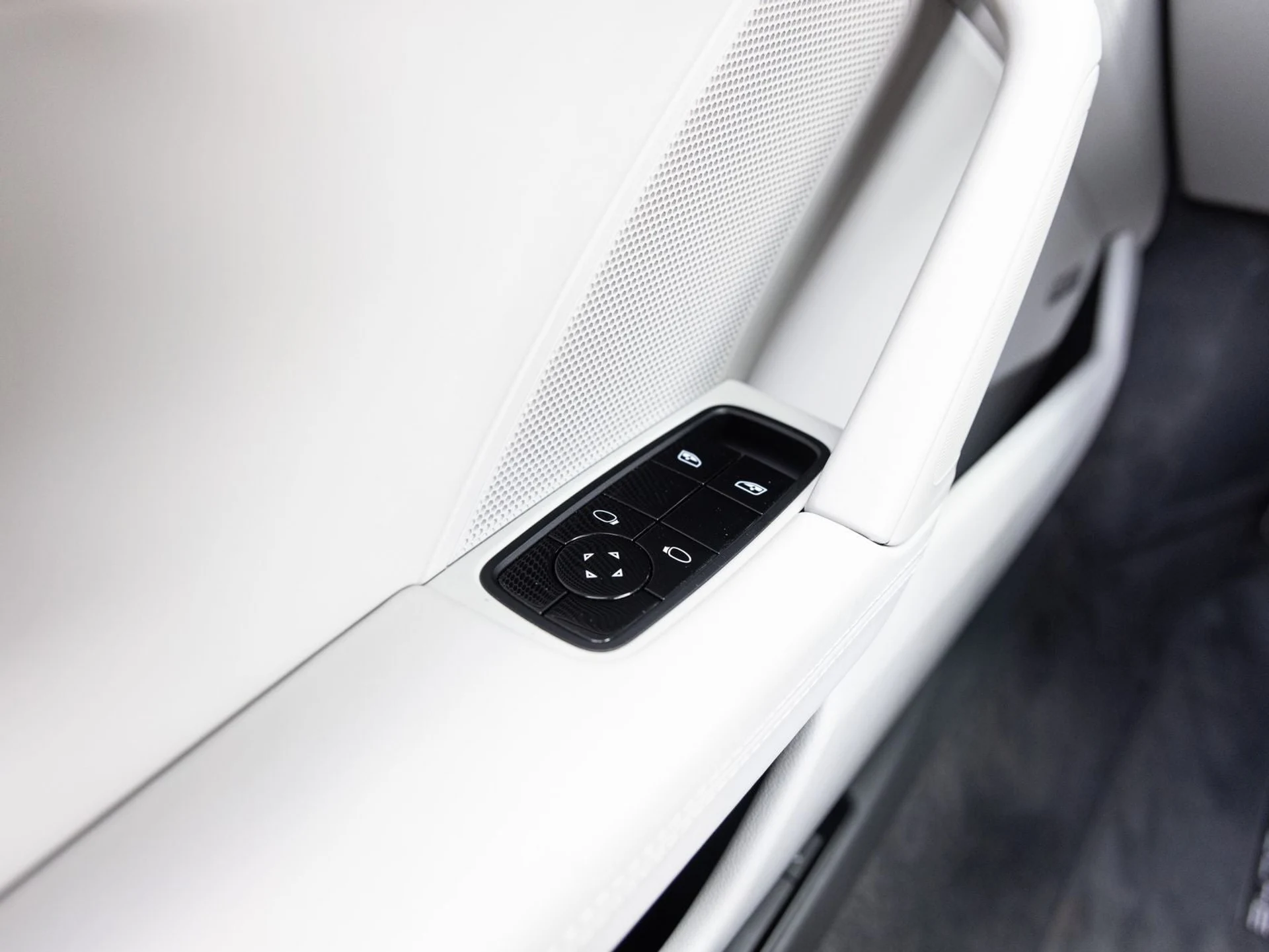 mph020_3136593881_21_f3ee9e852e