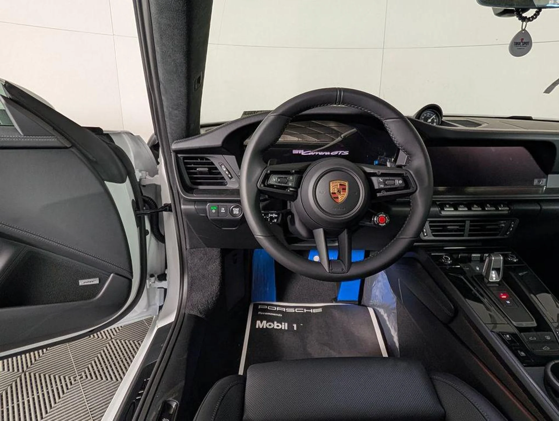 mph020_3136943934_Ru_LIGNP_Px_B_Vak_b_SW_8o_W3_Pf_G_Rd_Y_1be92d1653