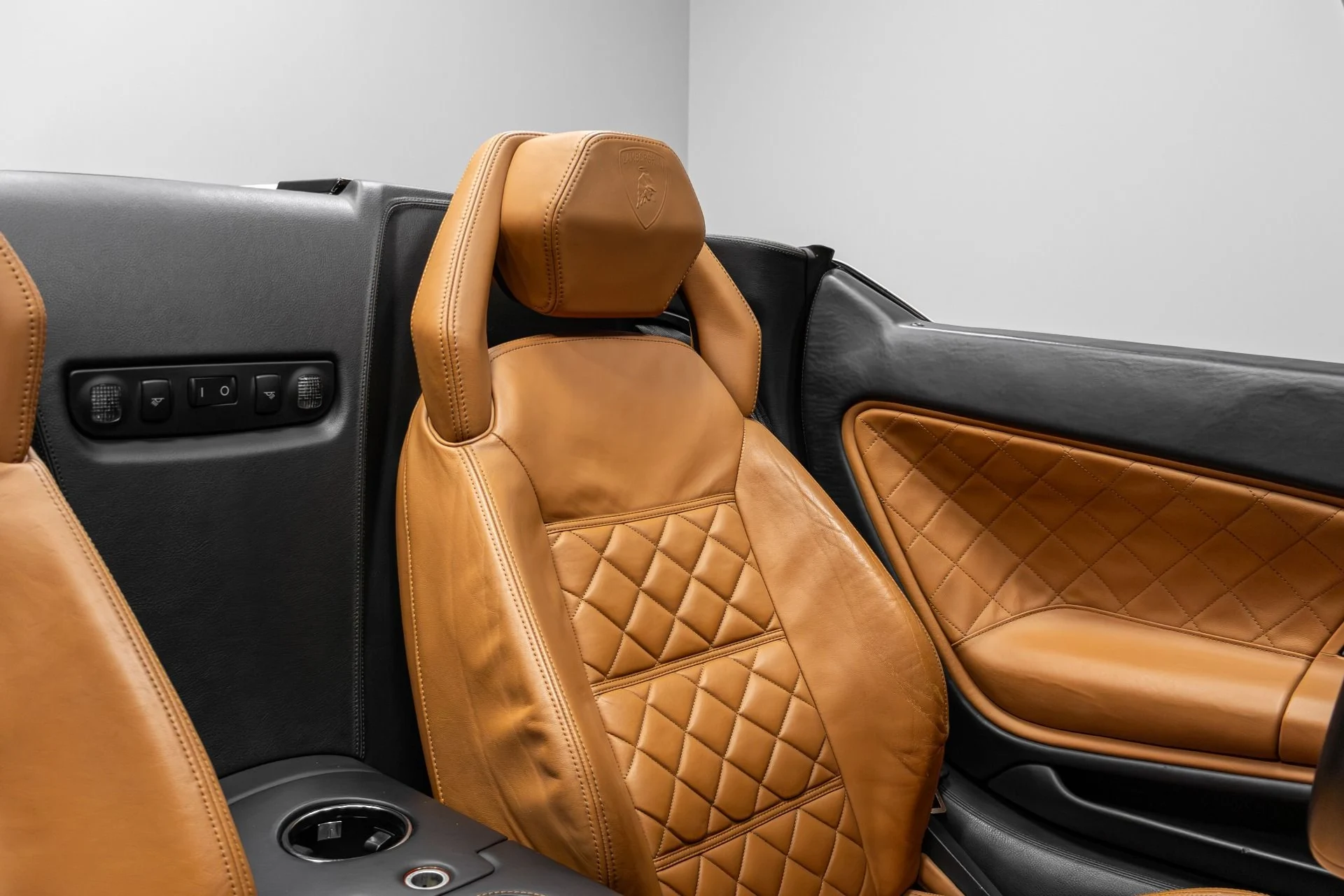 mph020_3137347478_Used_2010_Lamborghini_Gallardo_LP_560_4_Spyder_1766547982_7c60d5b41f