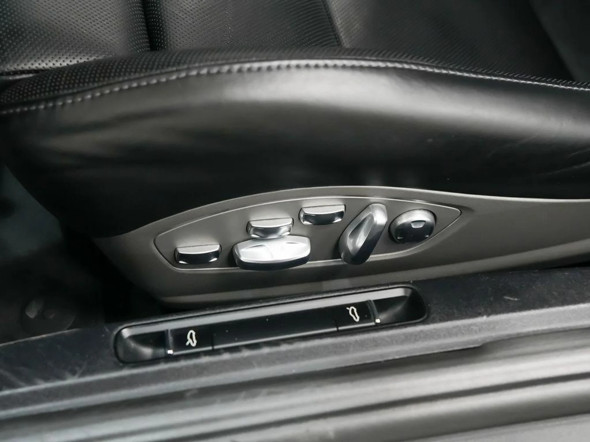 mph020_3144666346_Cx_I0_vrp_VLZZF_Qh_D_G_Zj_V_Ai_Wk_Us_3822ac45d0