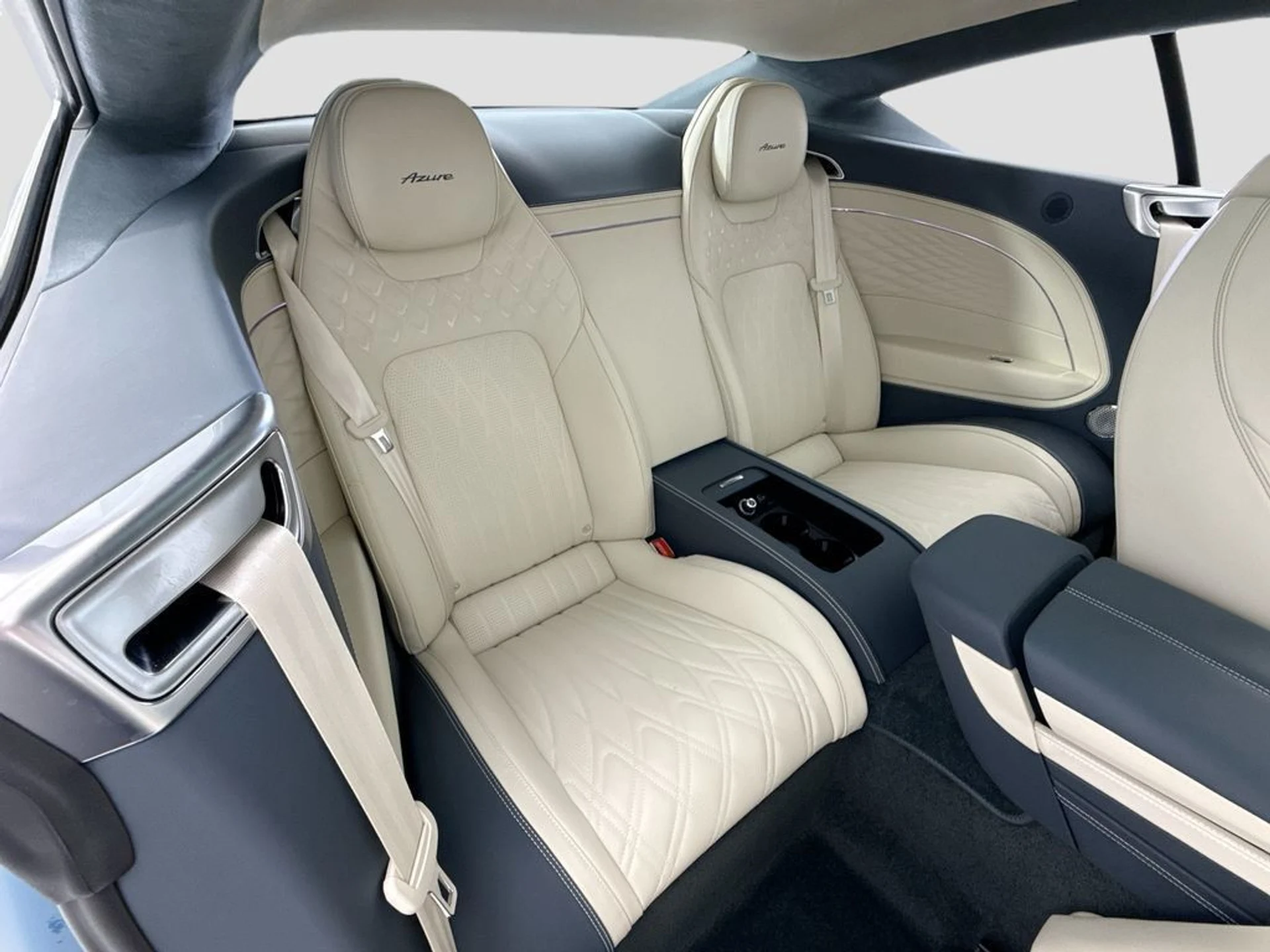 mph020_3154149714_used_2026_bentley_azure_8119_23037217_21_1024_7d13555c7b