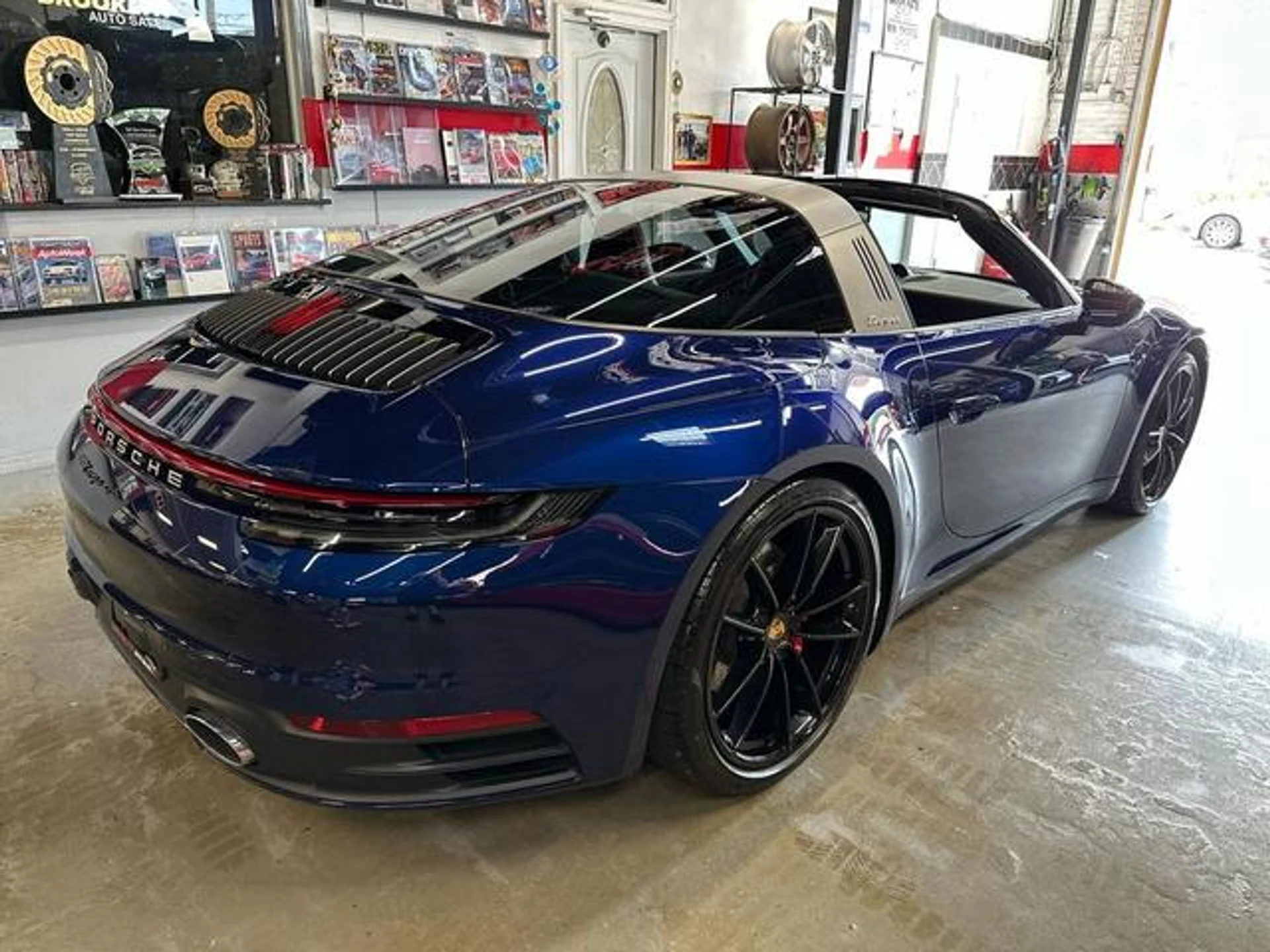 mph020_3155790596_PI_4p8_YAN_Gwx9_LAI_Gku_Cm_FVP_8yaw_24793a7cb1