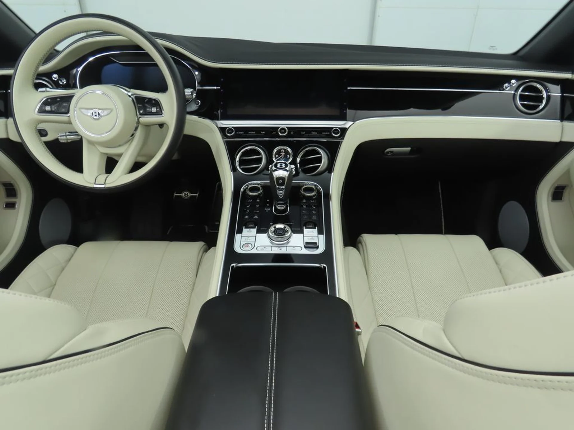 mph020_3170284669_used_2022_bentley_continental_gtmullinerconvertible_8119_22908065_21_1024_75c2f0724a