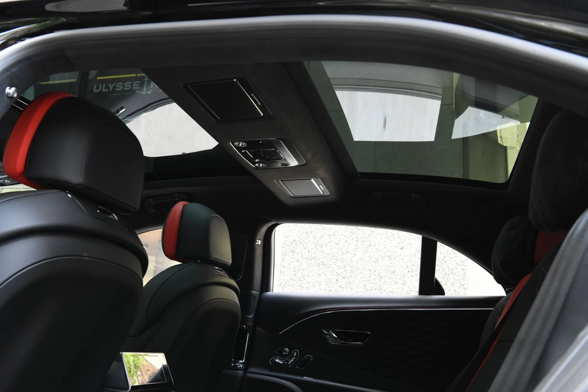 mph020_3170740173_Used_2024_Bentley_Flying_Spur_Speed_1751398497_f217da33eb