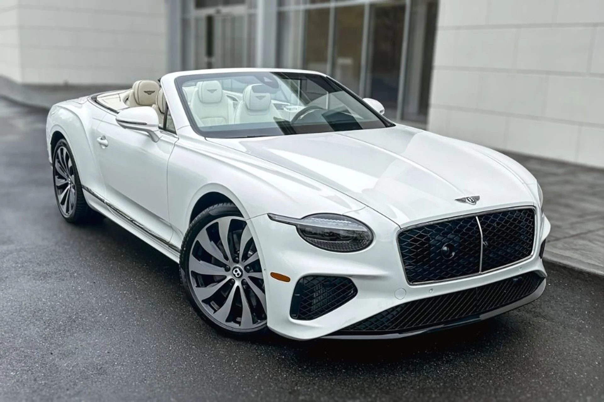 mph020_3171111462_New_2026_Bentley_Continental_GT_GTC_1777983733_8940a1c8f1