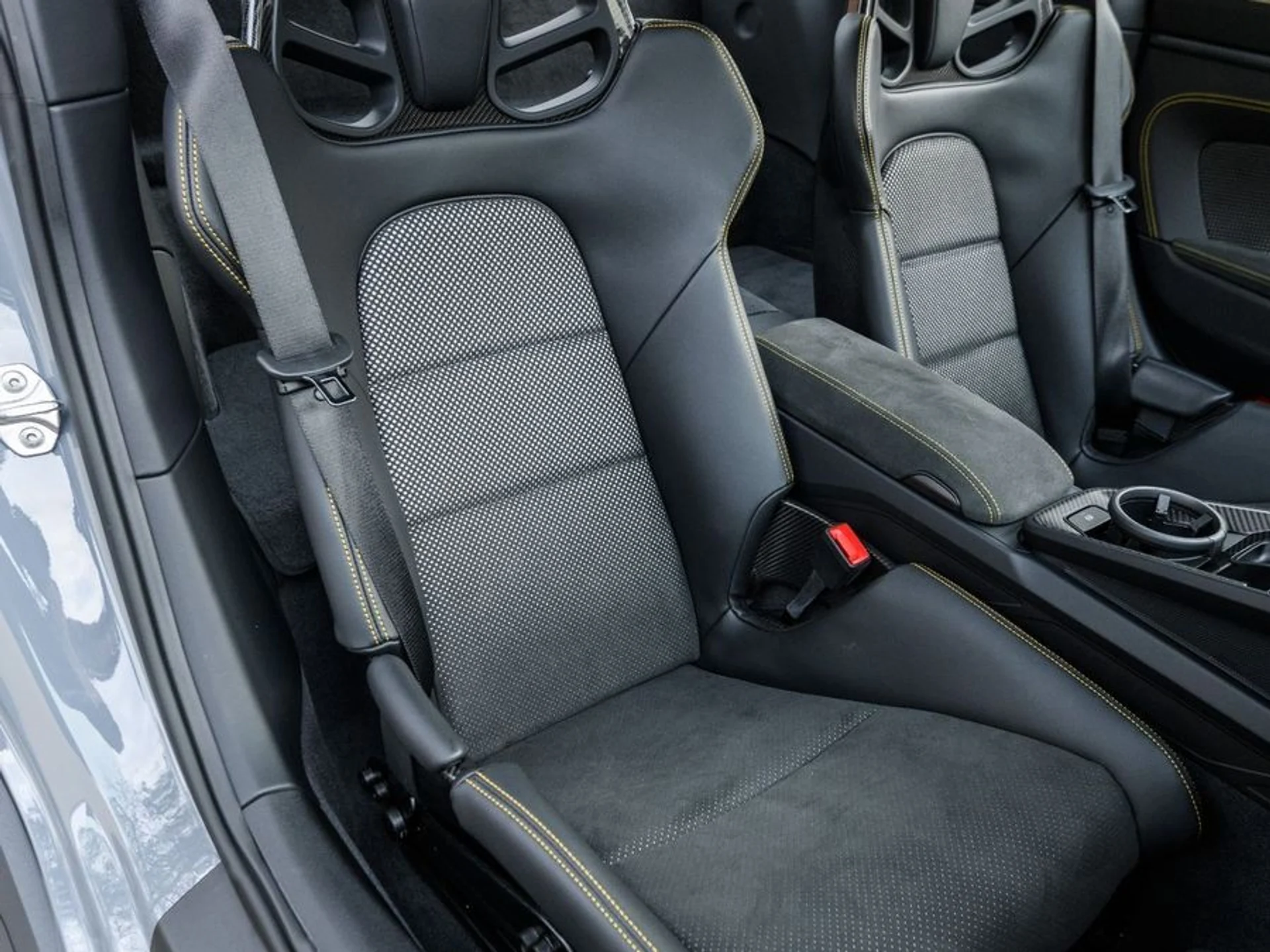 mph020_3173173990_cc933035_f5c2_4efd_8acb_3dbc83692d26_99e9d6271f