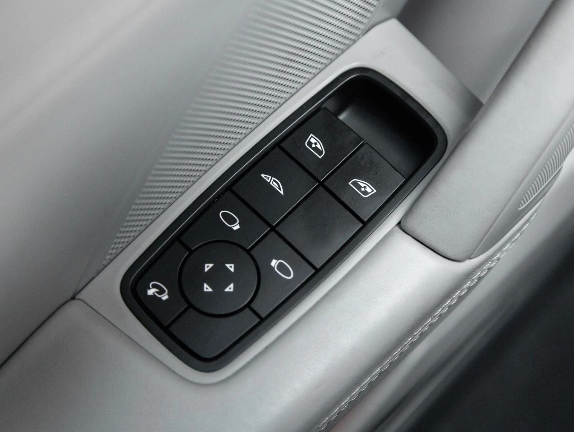 mph020_3182838228_21_0351123002