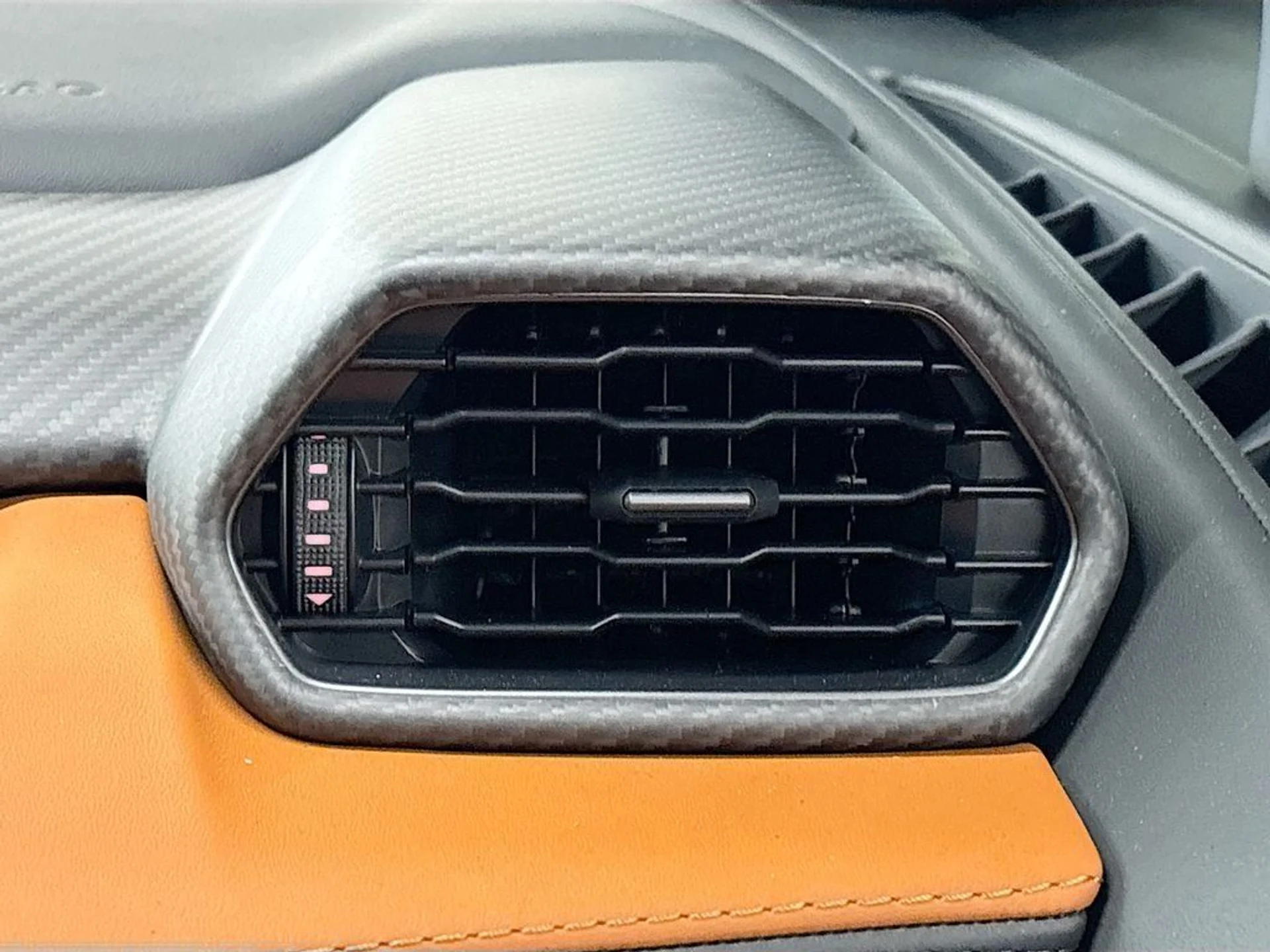 mph020_3186103738_987a18346455ac42cd670376975b977e_bbd1ba3752