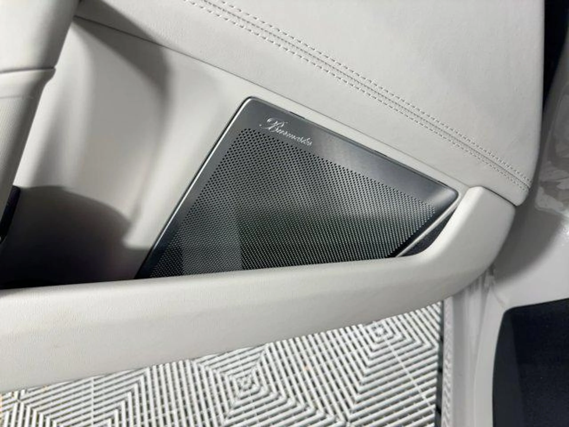 mph020_3186706729_yu_Gzmlfab_Wx_Xj_N6_UY_8_Cg_VMYR_6_R0_6cabddaf5f