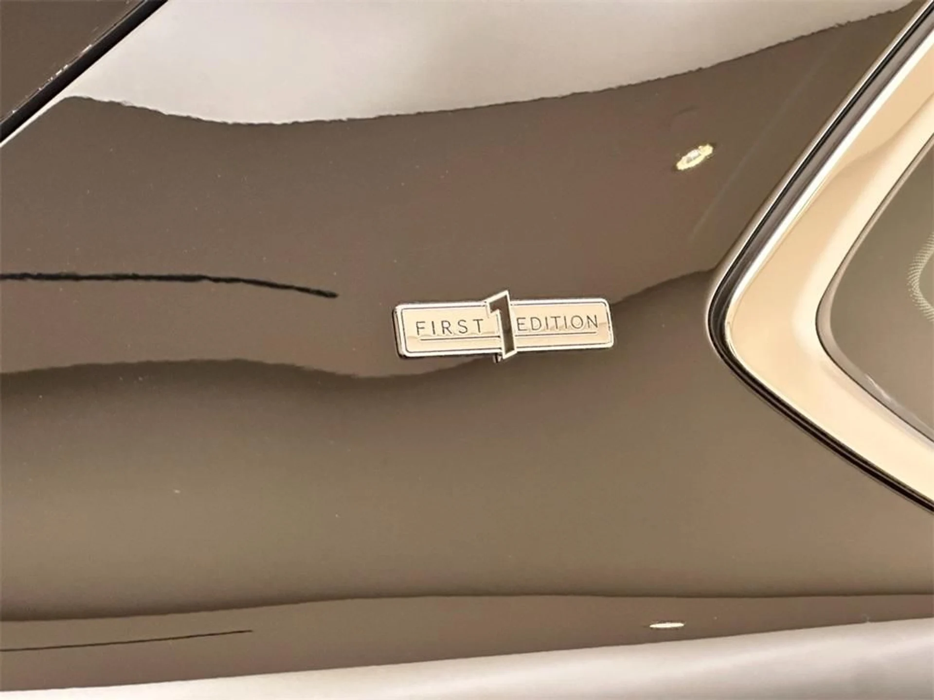 mph020_3187623651_Used_2021_Bentley_Bentayga_V8_1715724594_fc1ae51ae0