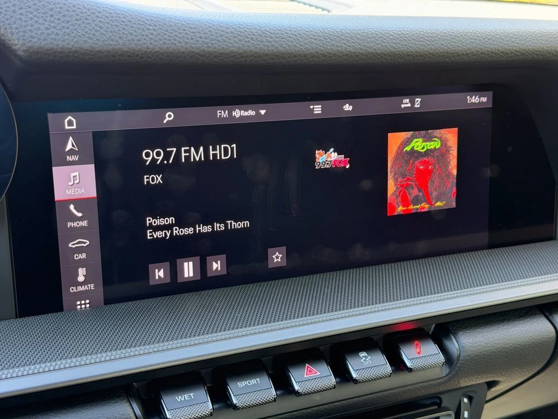 mph020_3190285579_27d109a60cb84e78a16d8810af9ff828_927f711699