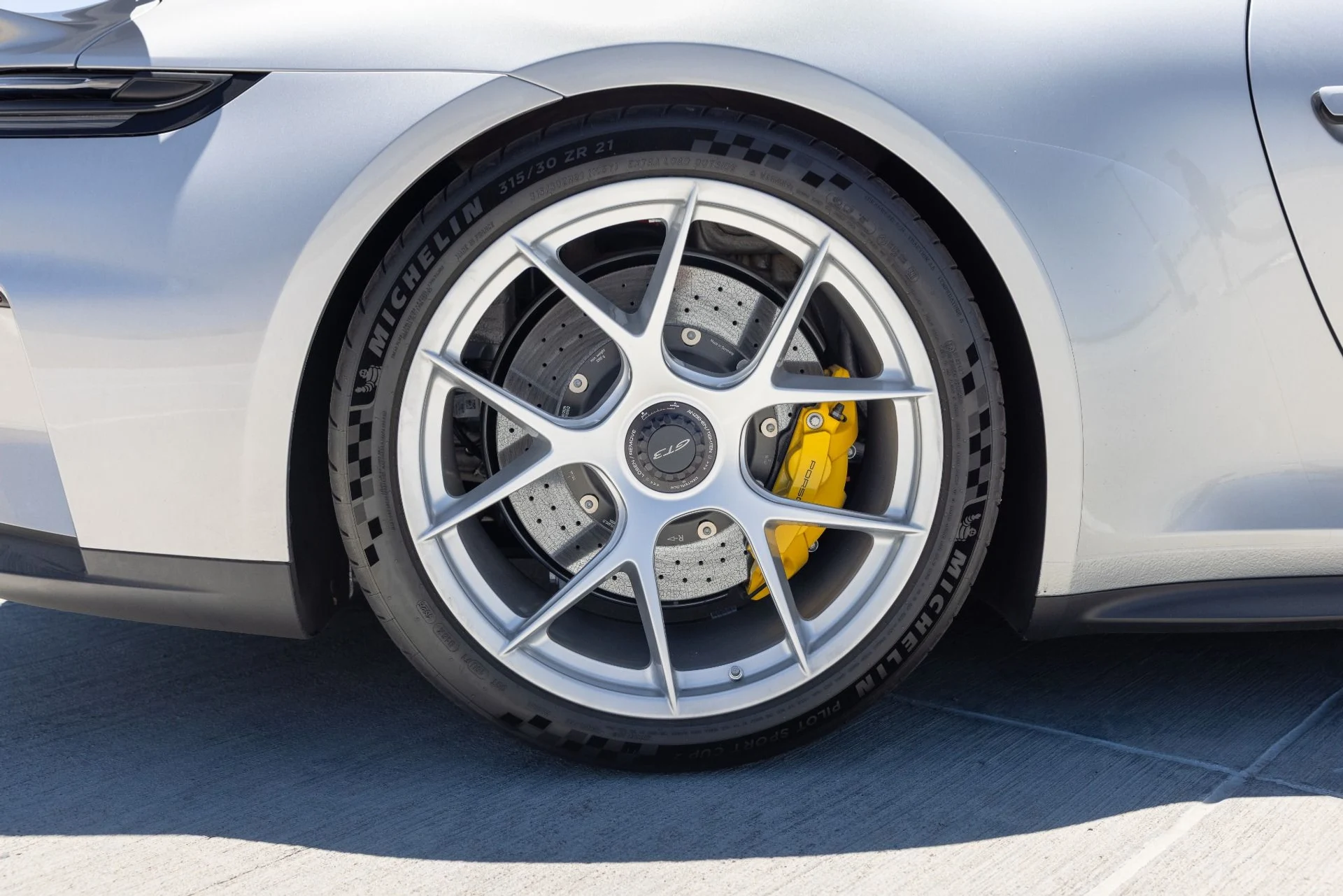 mph020_3195943524_Used_2026_Porsche_911_GT_3_1782859004_0df3f2a363